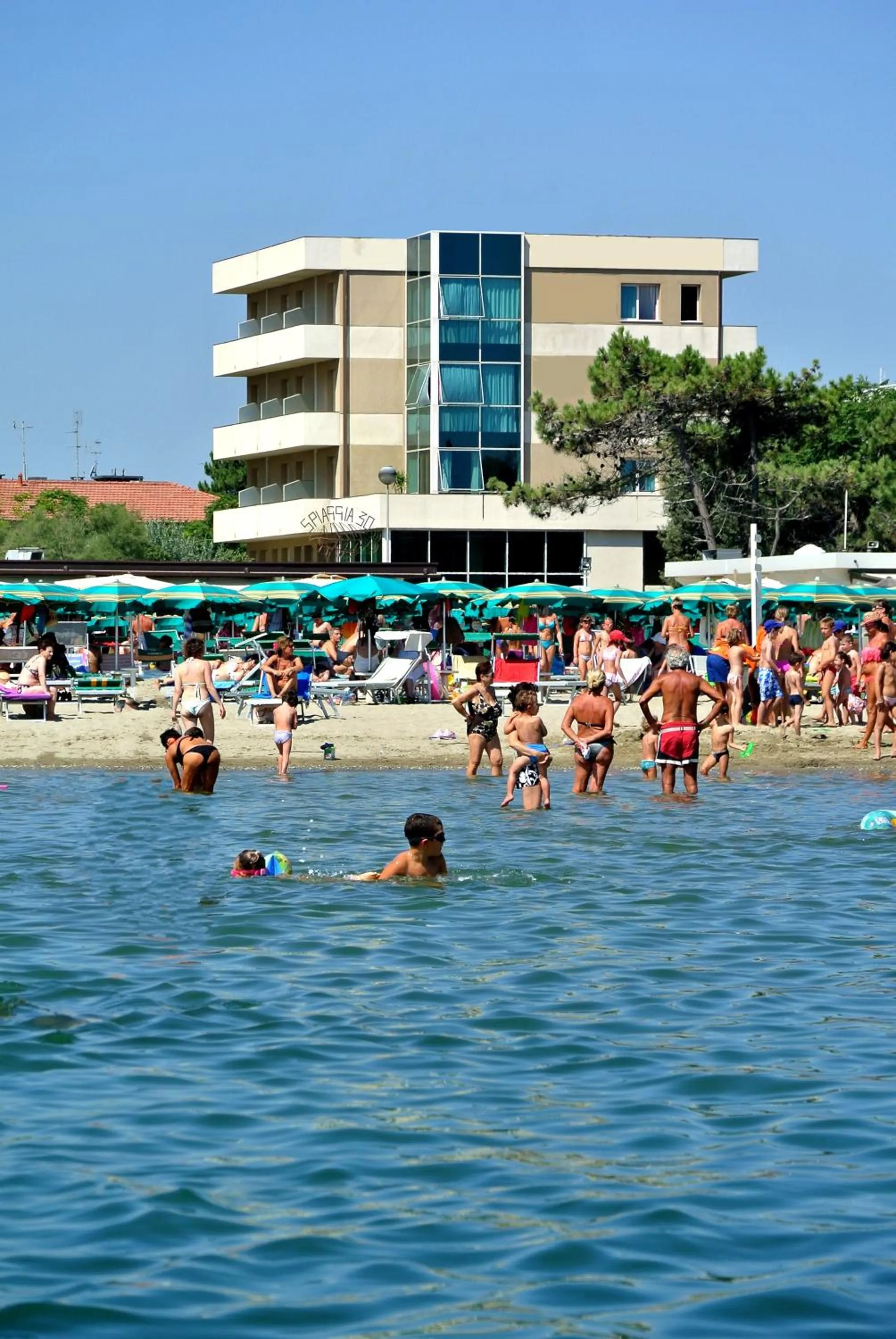 Facade/entrance in Hotel Astor B&B