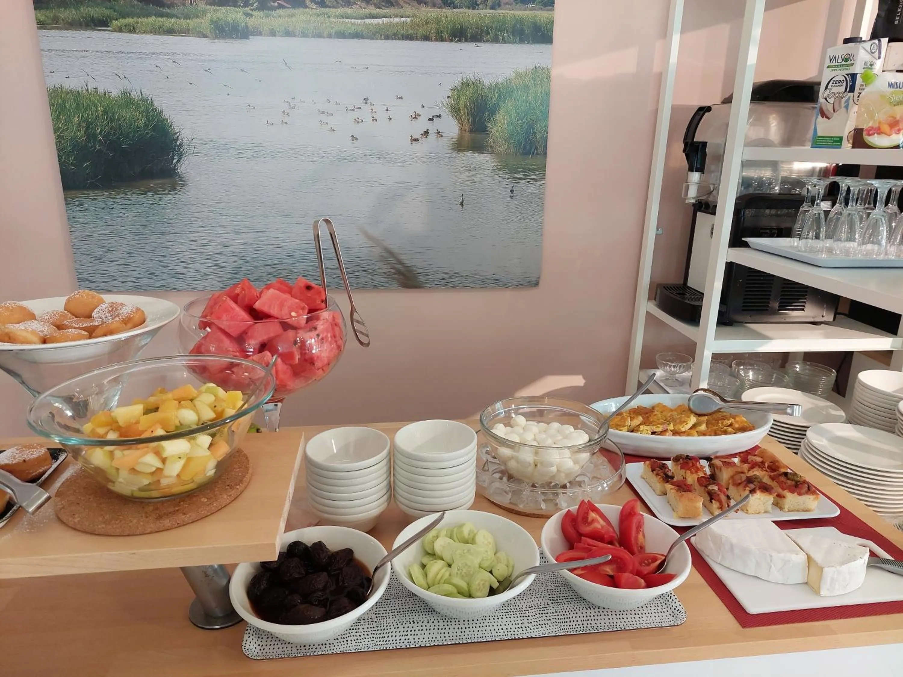 Buffet breakfast in Hotel Astor B&B