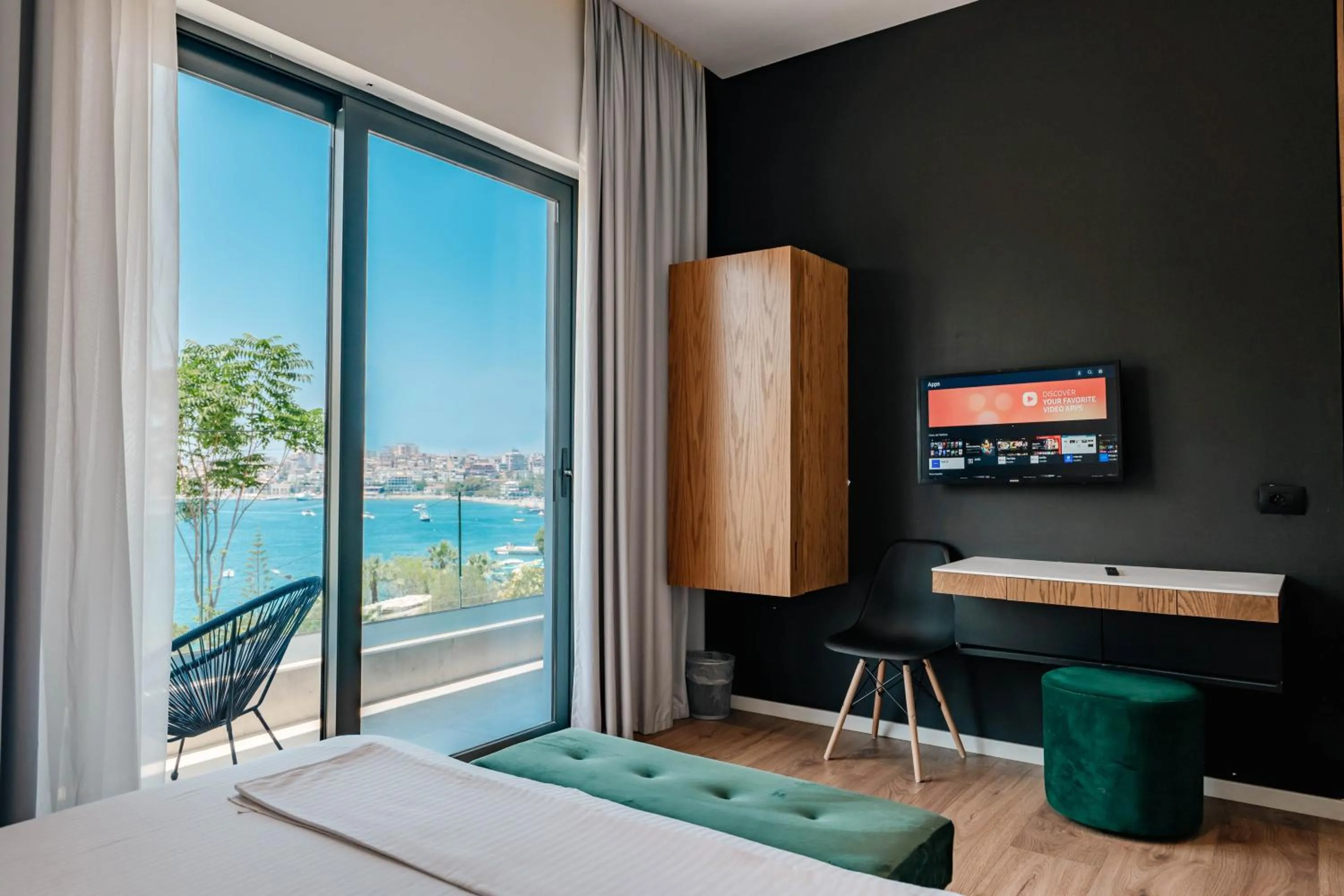 Bed in Kanes Bohemian Boutique Hotel