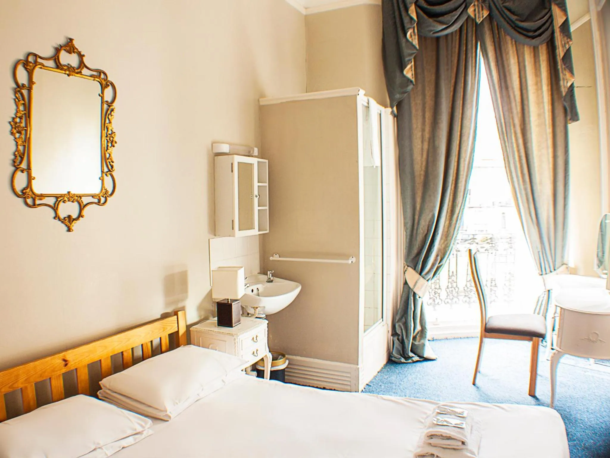 Bed in The Queensbury Hotel