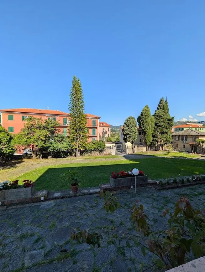 Parking in Villa Fieschi Boutique Hotel