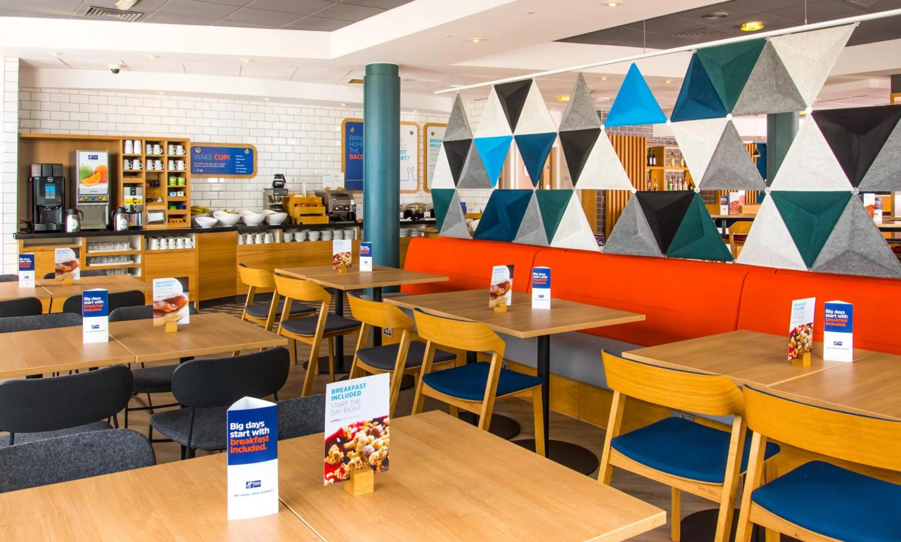 Restaurant/places to eat in Holiday Inn Express Burton Upon Trent by IHG