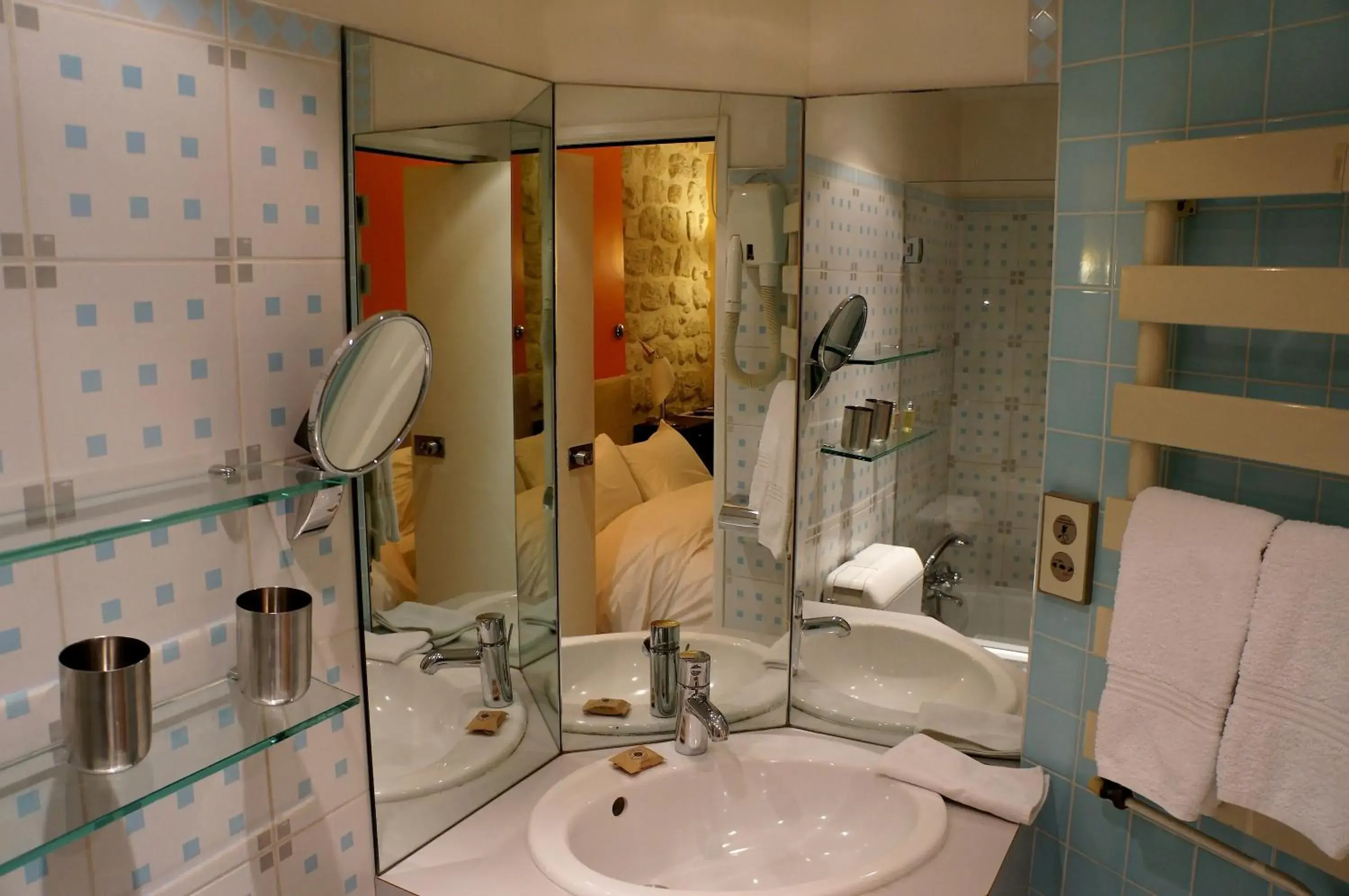 Standard Double Room in Hotel Danemark Standard Double Room in Hotel Danemark