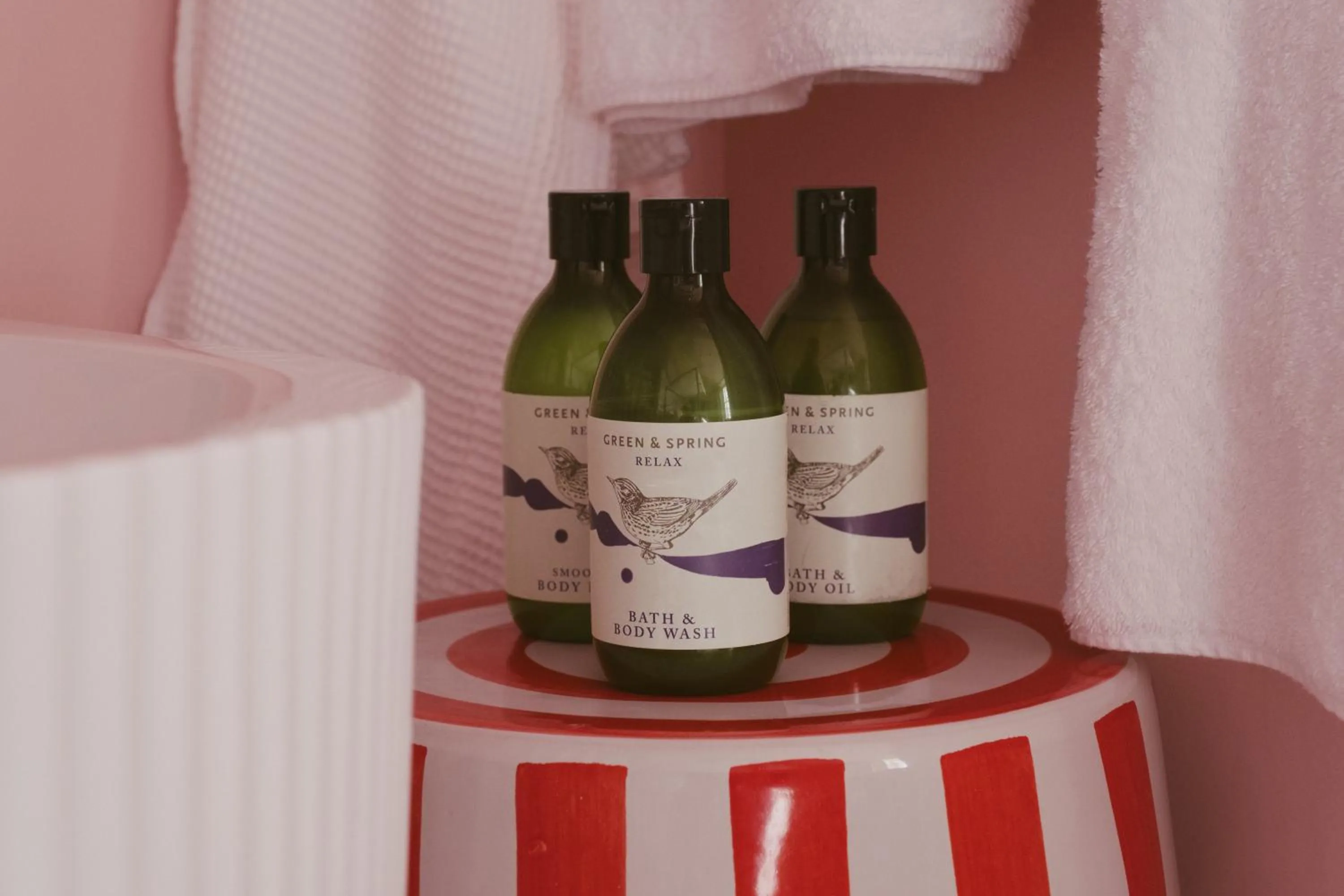 Bathroom in Drakes Hotel