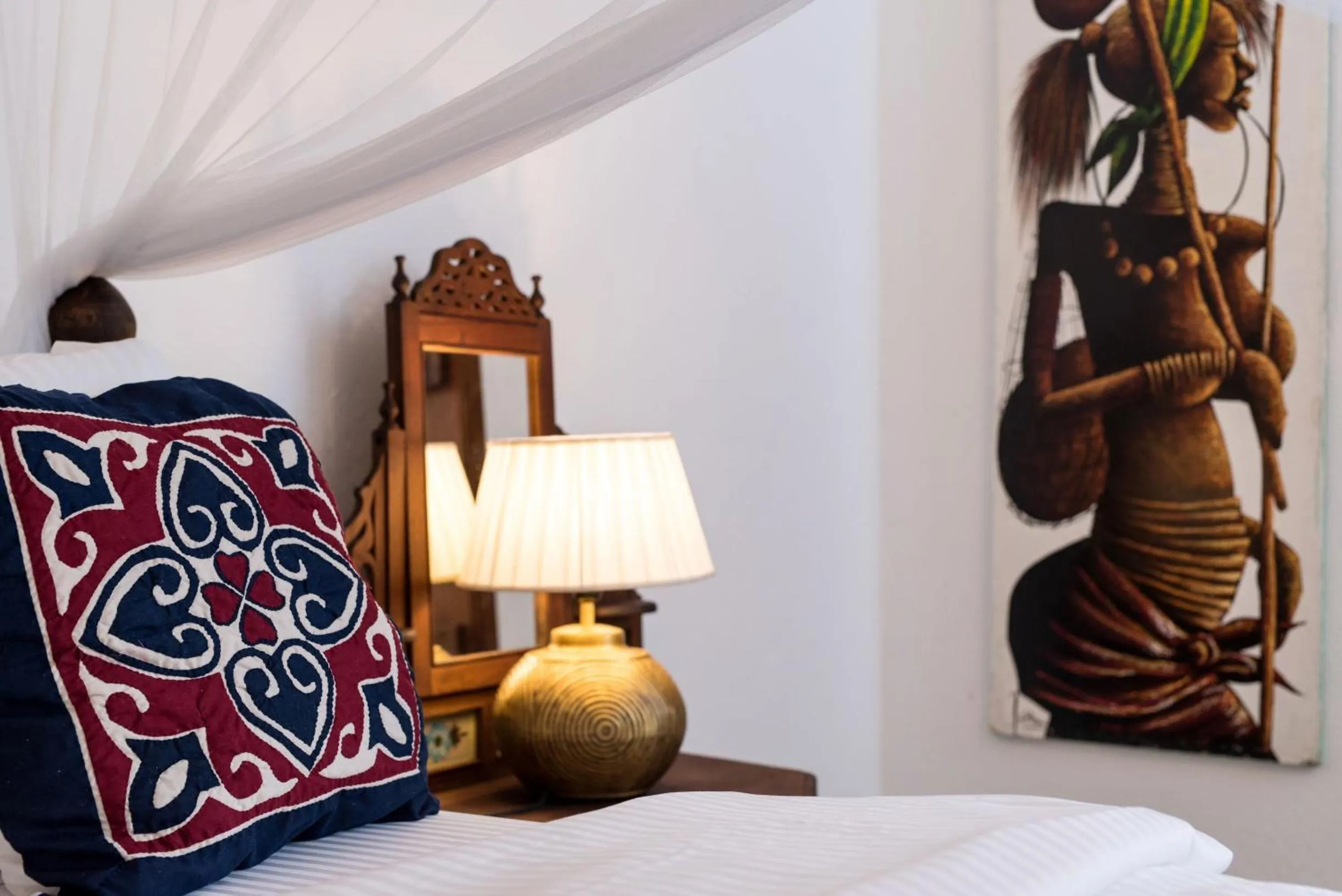 Decorative detail, Bed in Tikitam Palms Boutique Hotel