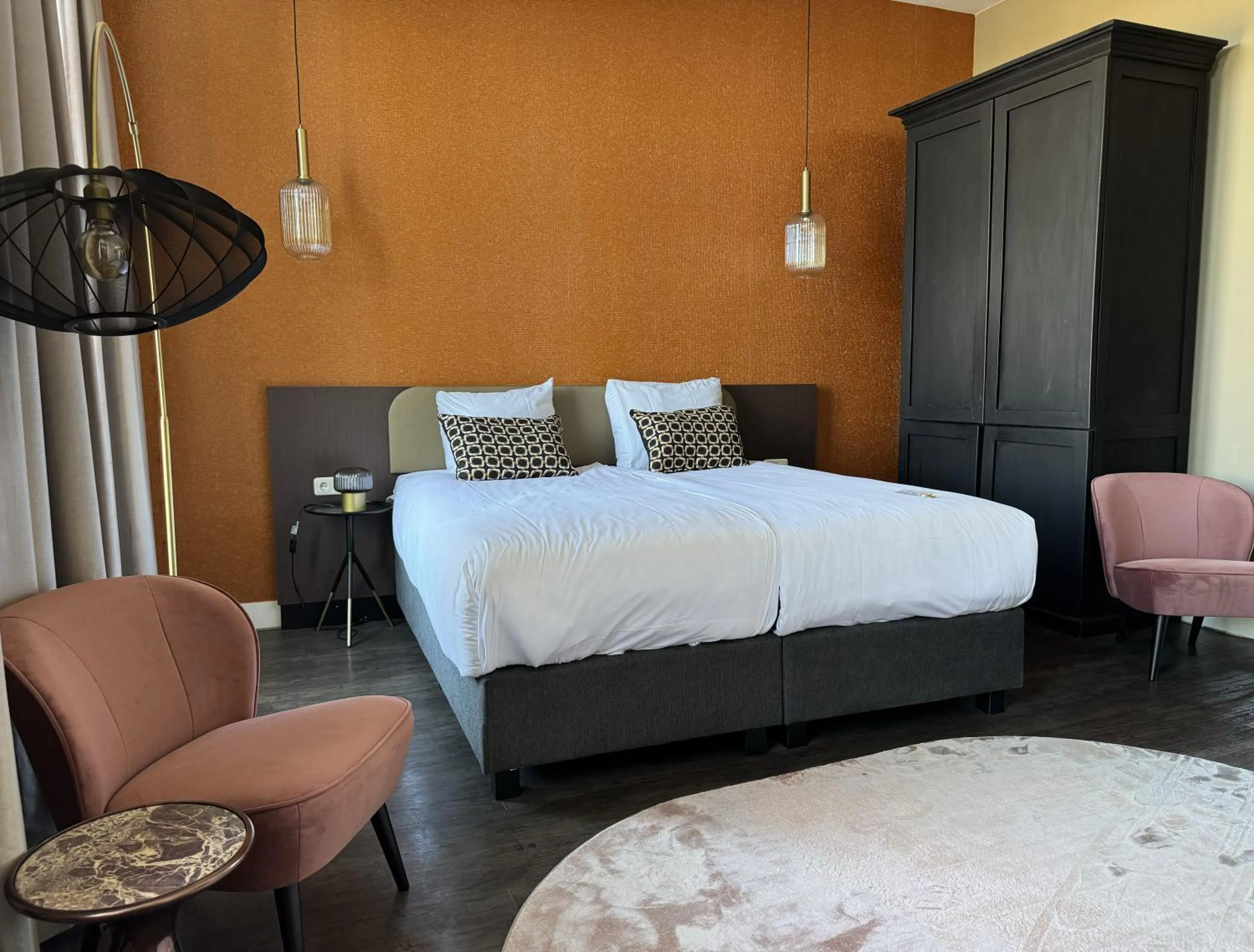 Bed in MERICI Hotel Sittard