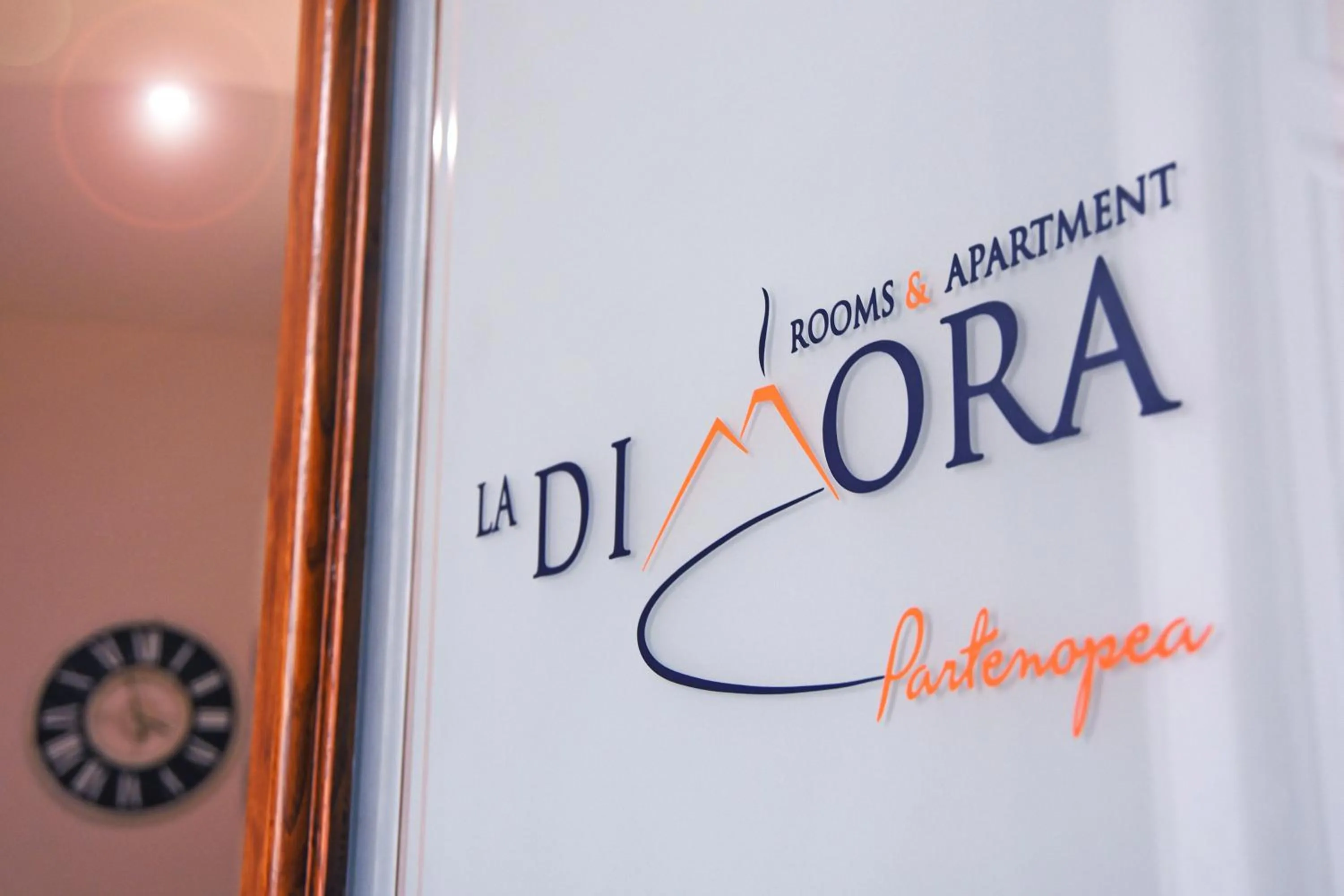 Property logo or sign in La Dimora Luca Giordano