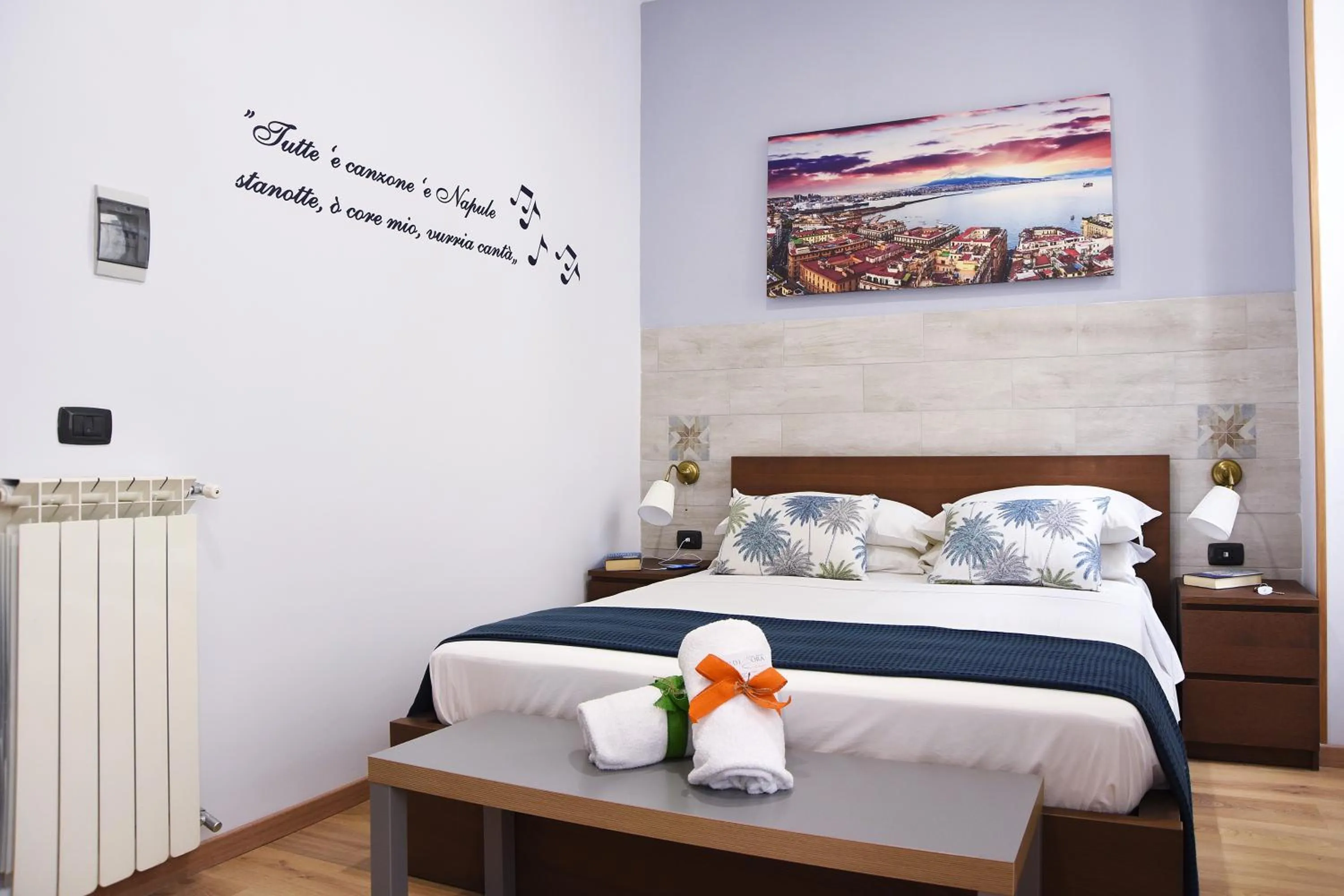 Bedroom, Bed in La Dimora Luca Giordano