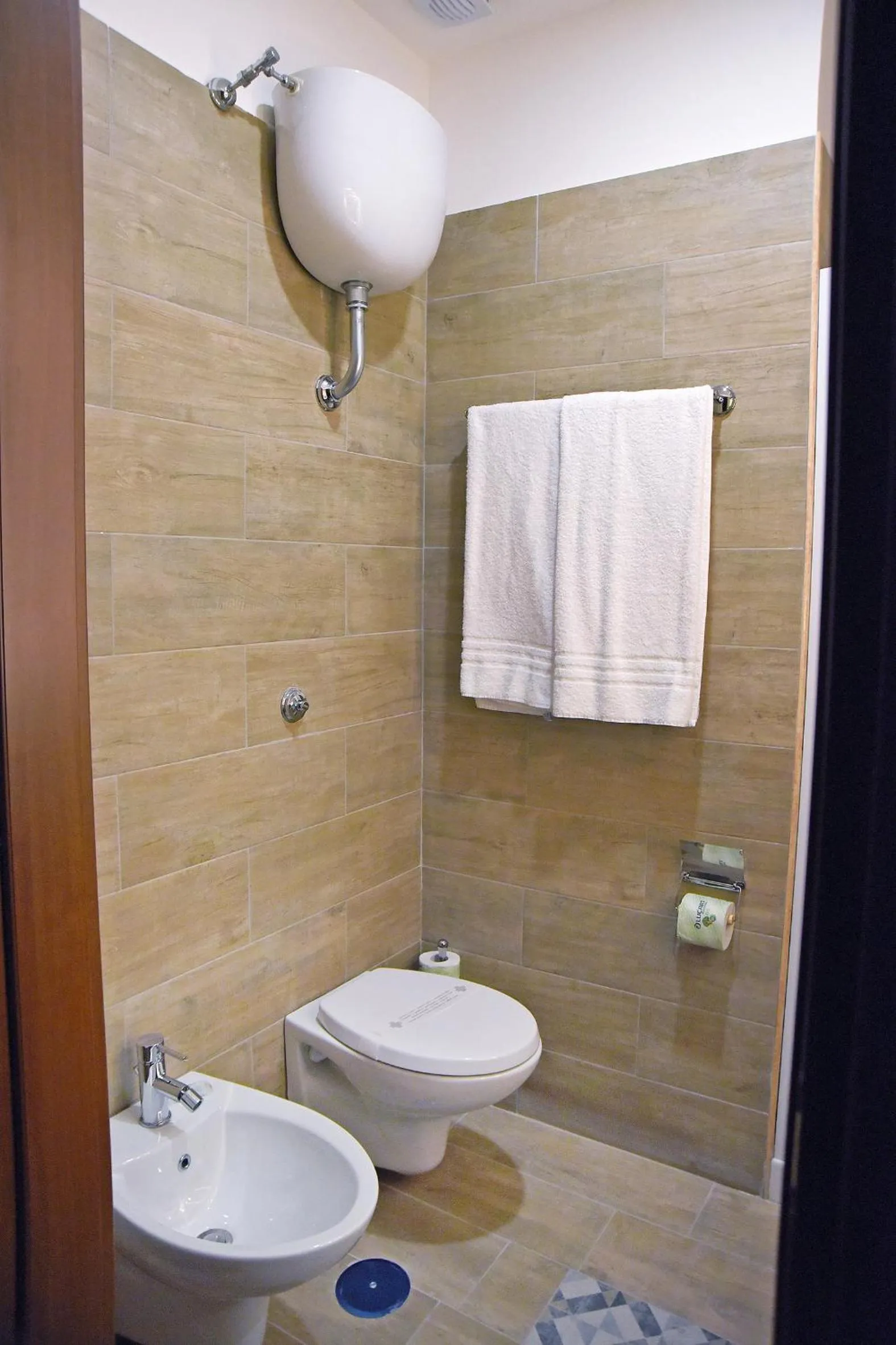 Bathroom in La Dimora Luca Giordano