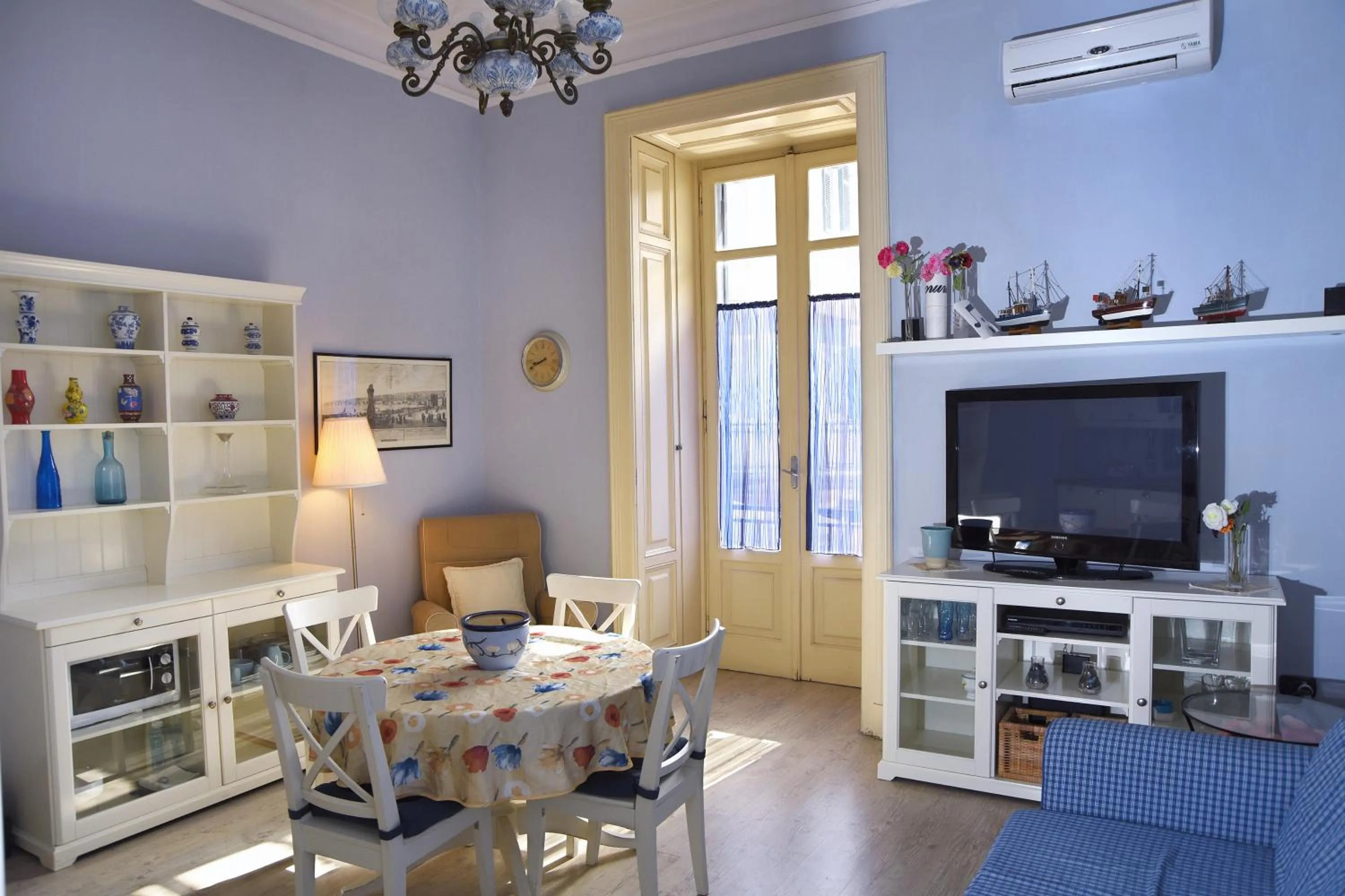 Dining area in La Dimora Luca Giordano