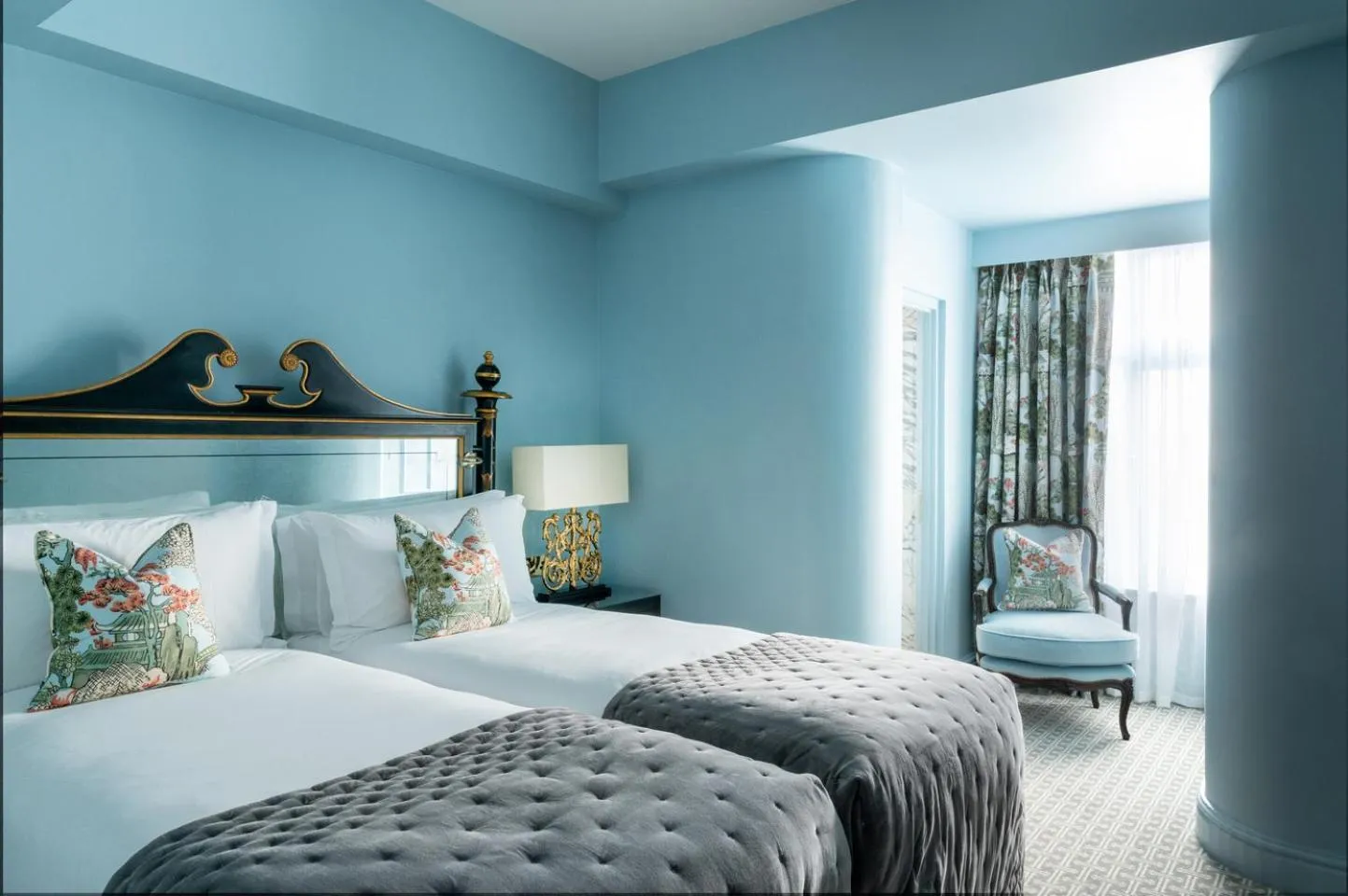 Bed in The Kensington Hotel