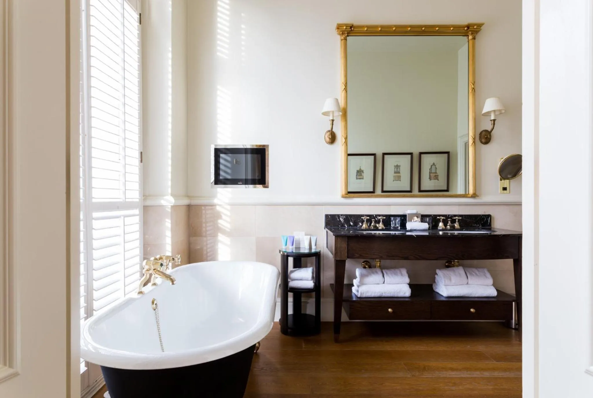 Bathroom in The Kensington Hotel