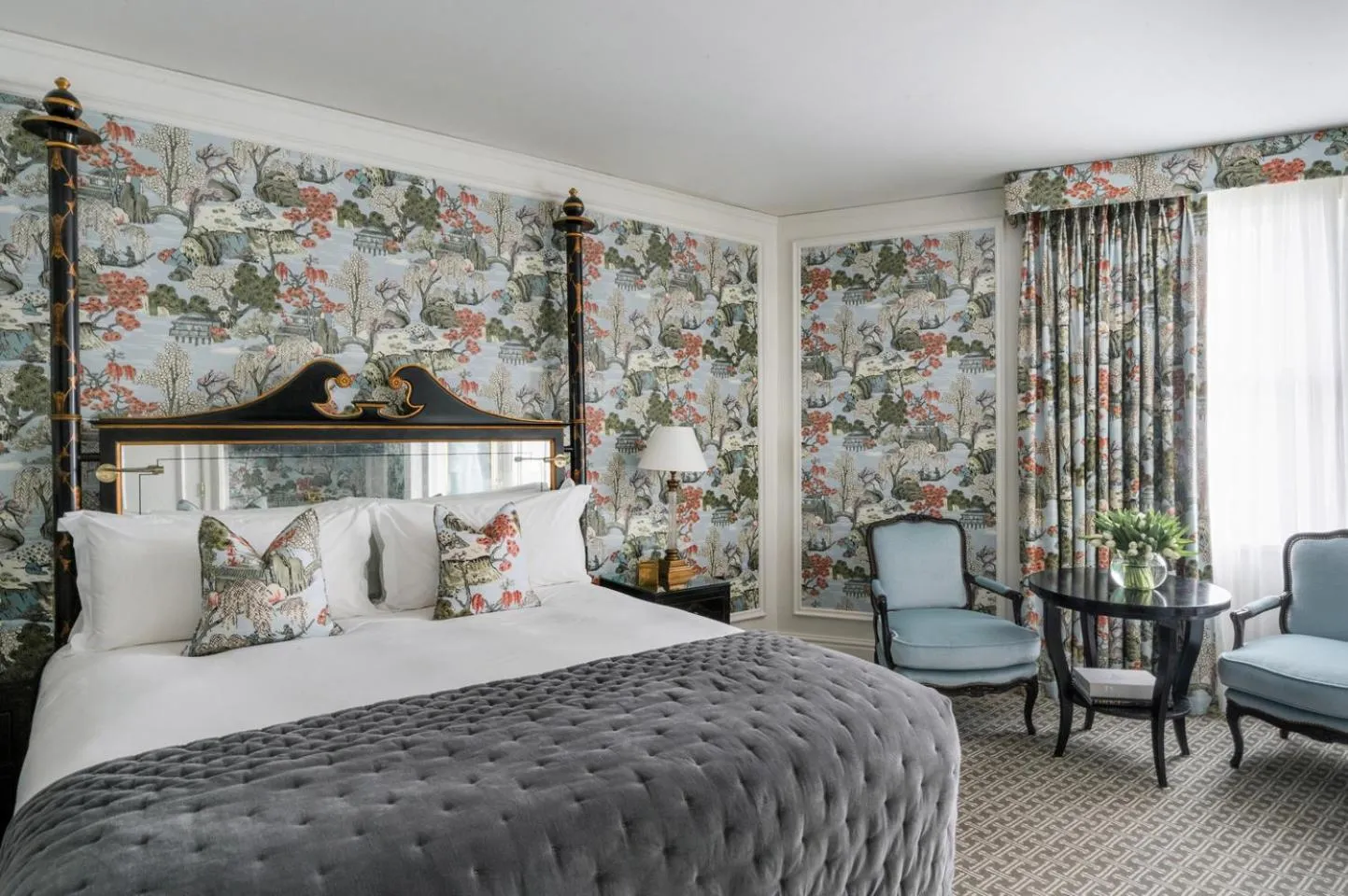 Bed in The Kensington Hotel