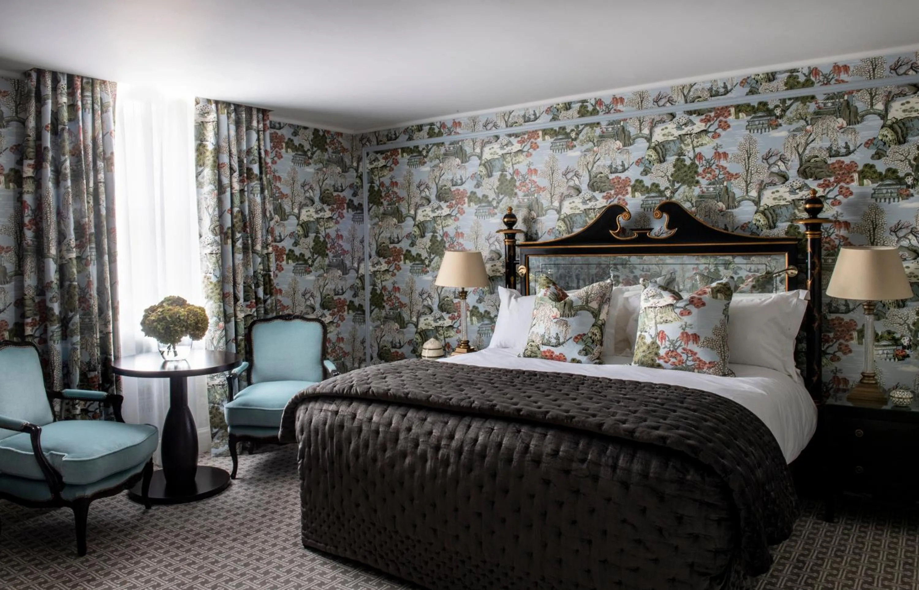 Bedroom, Bed in The Kensington Hotel