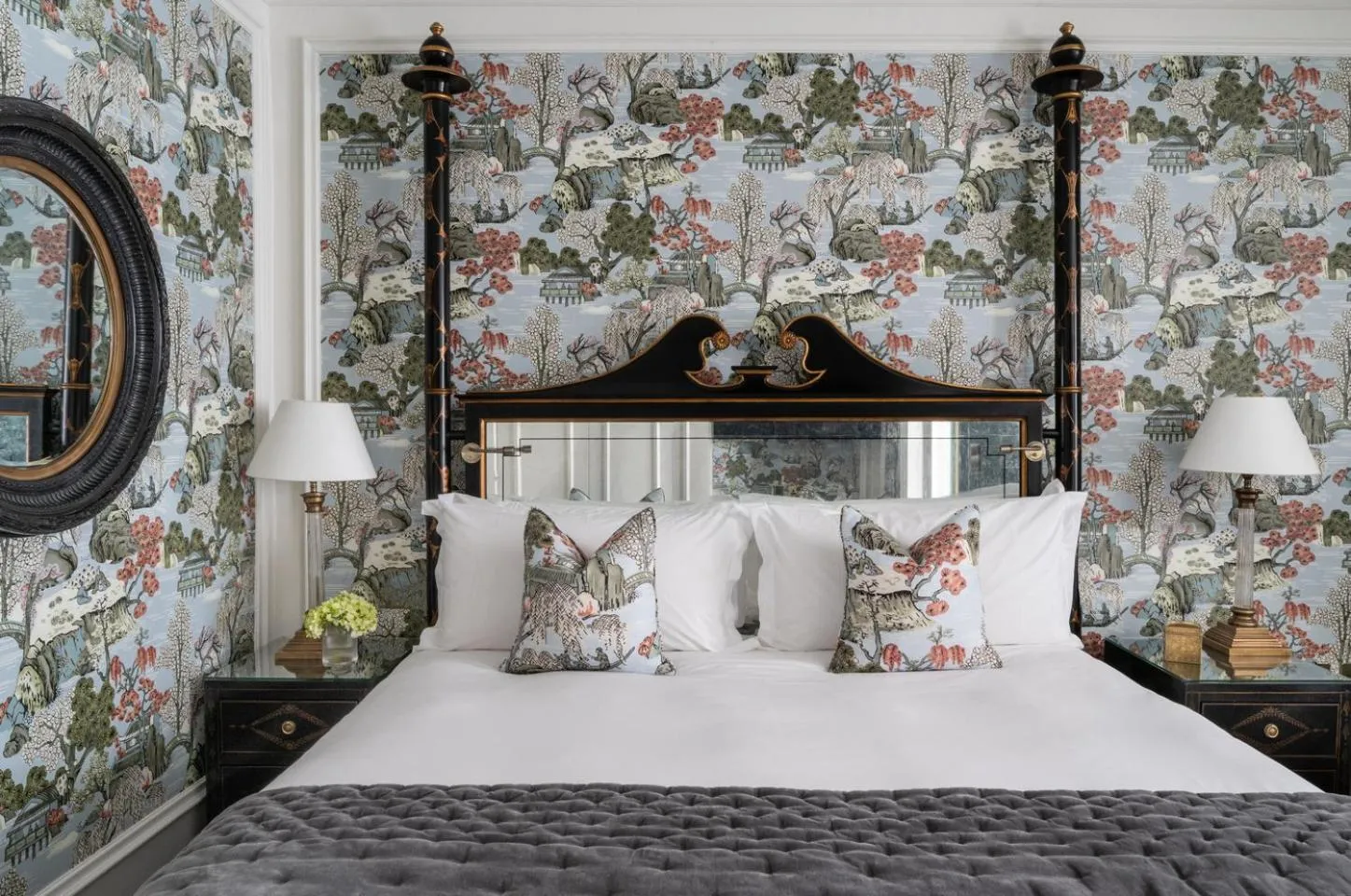 Bed in The Kensington Hotel