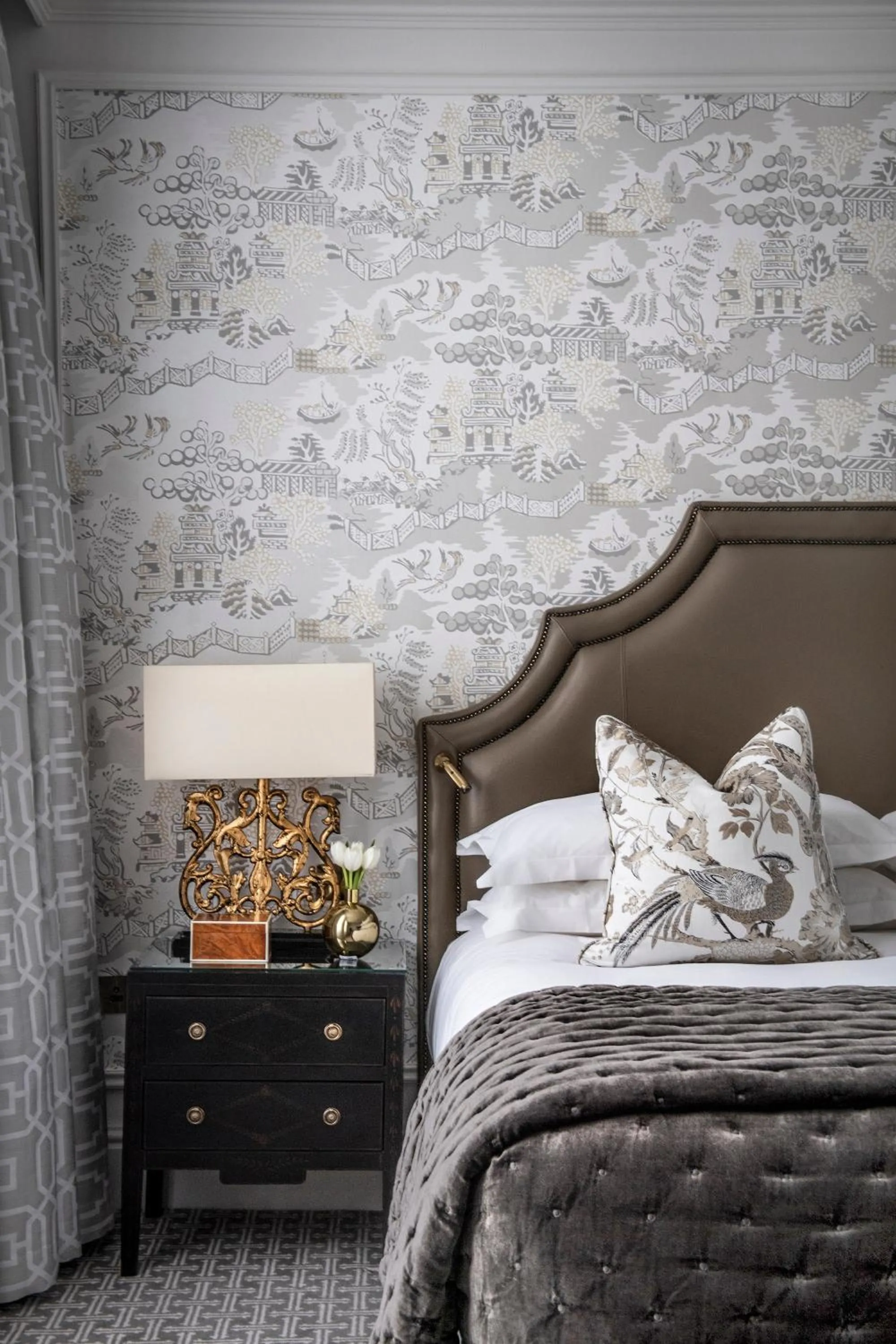 Bed in The Kensington Hotel