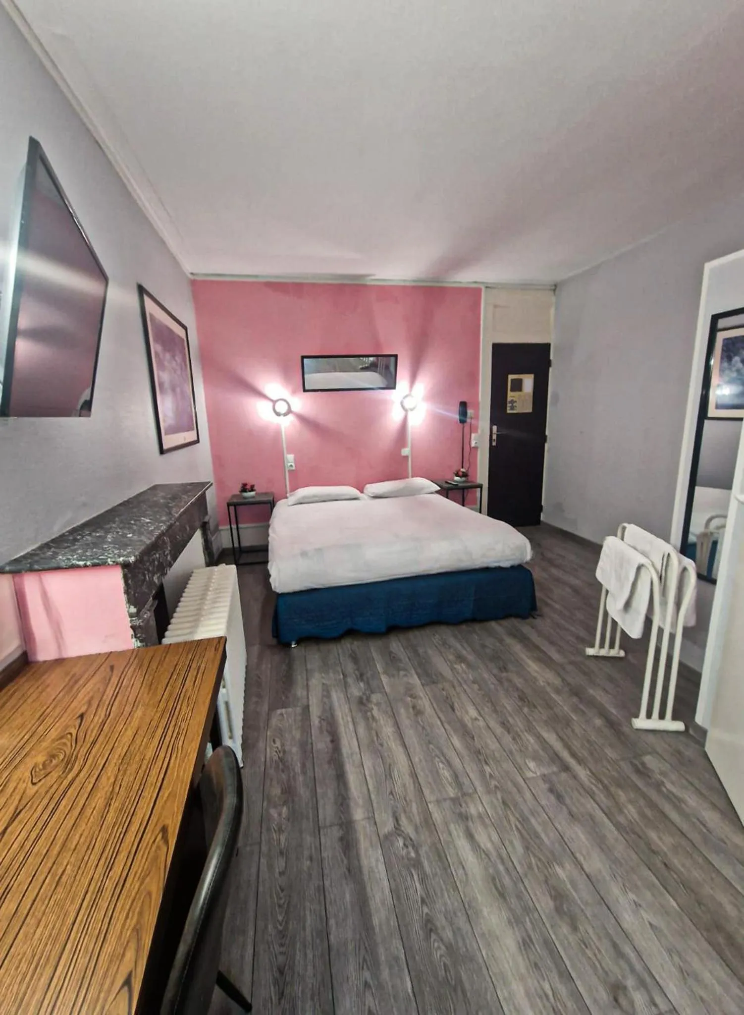 Photo of the whole room, Bed in Hotel de l'Academie Place Stanislas, Nancy Centre , Gare et Congrés