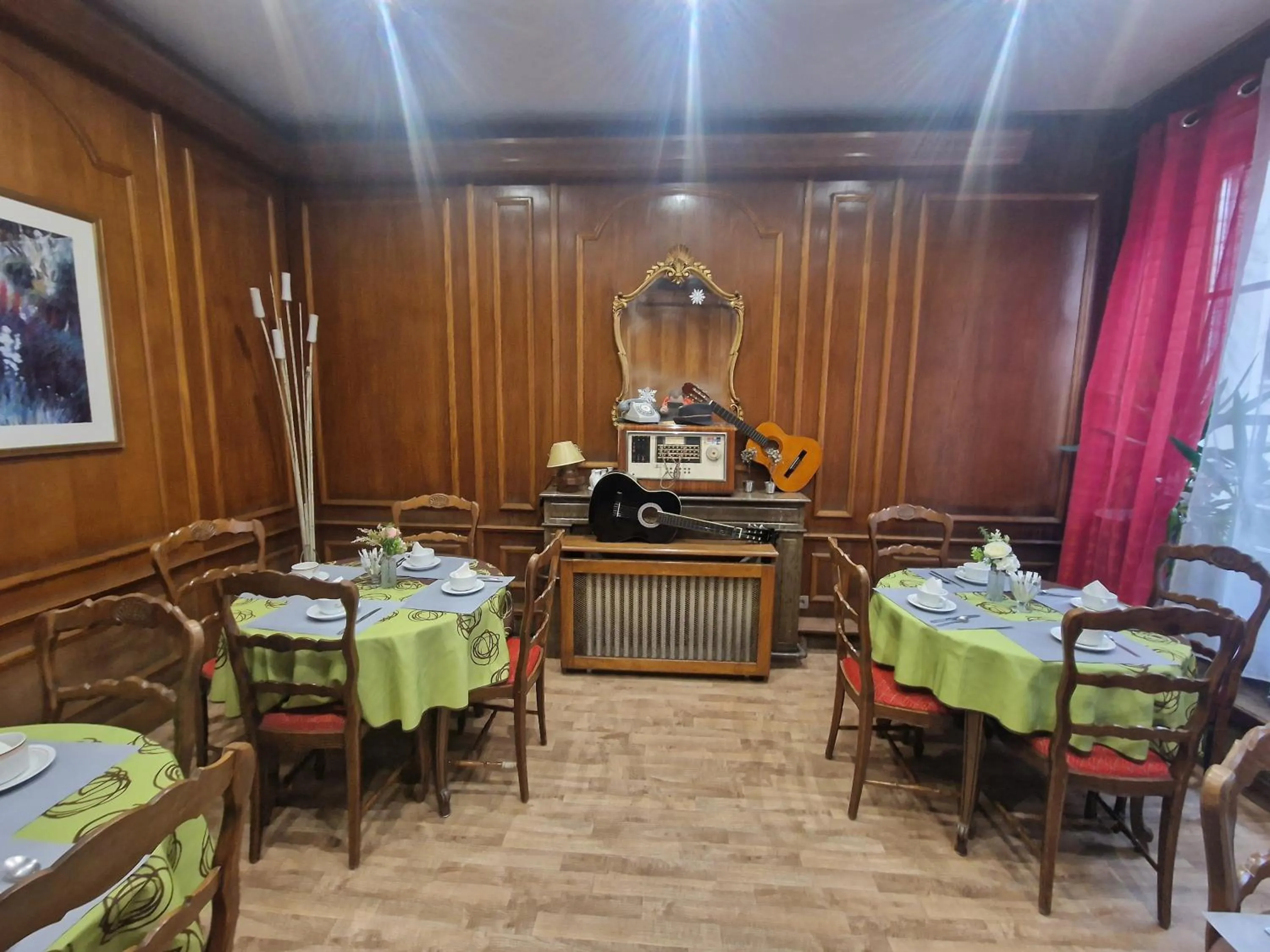 Breakfast in Hotel de l'Academie Place Stanislas, Nancy Centre , Gare et Congrés