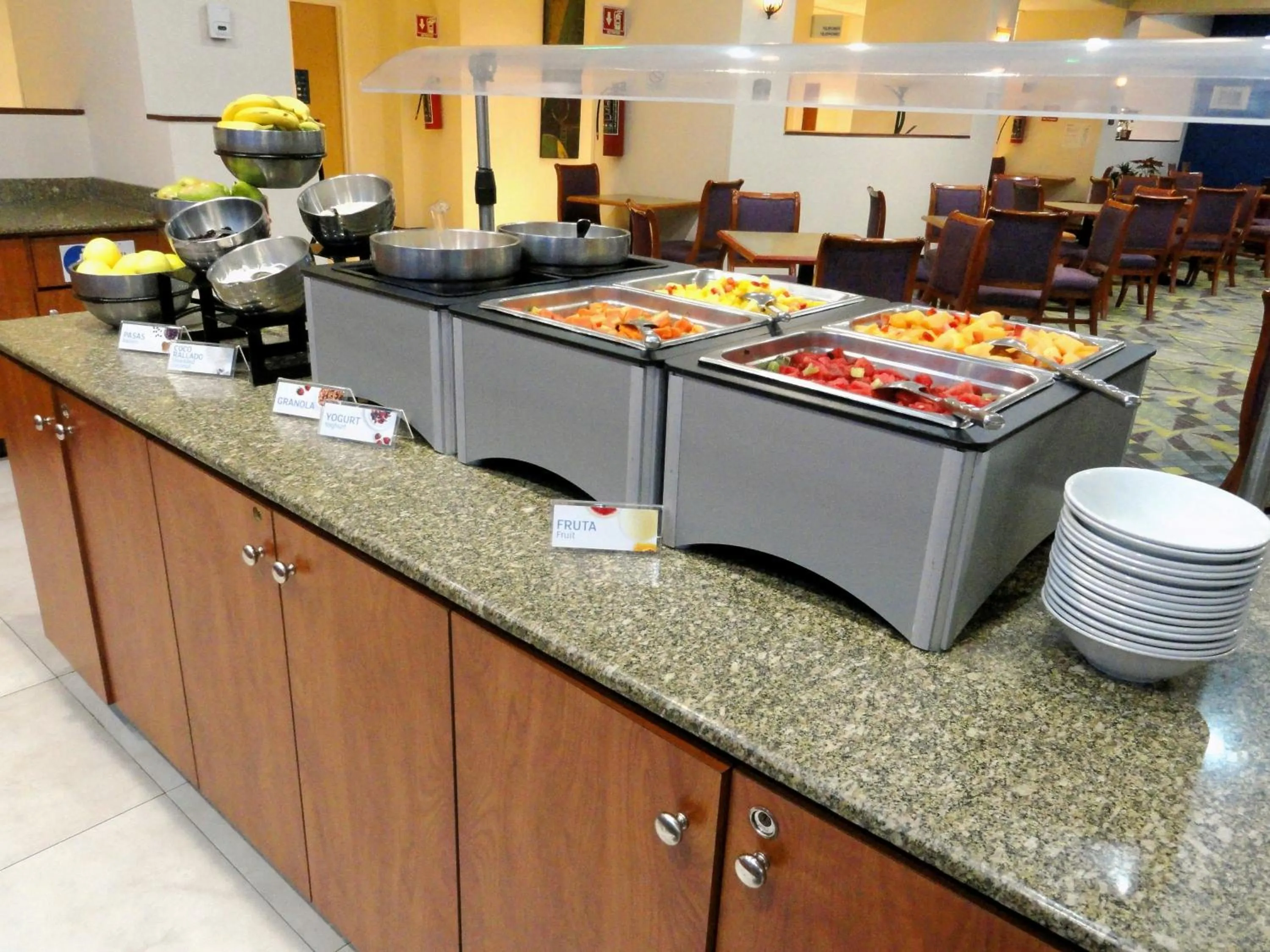 Breakfast in Holiday Inn Express & Suites Toluca Zona Aeropuerto by IHG