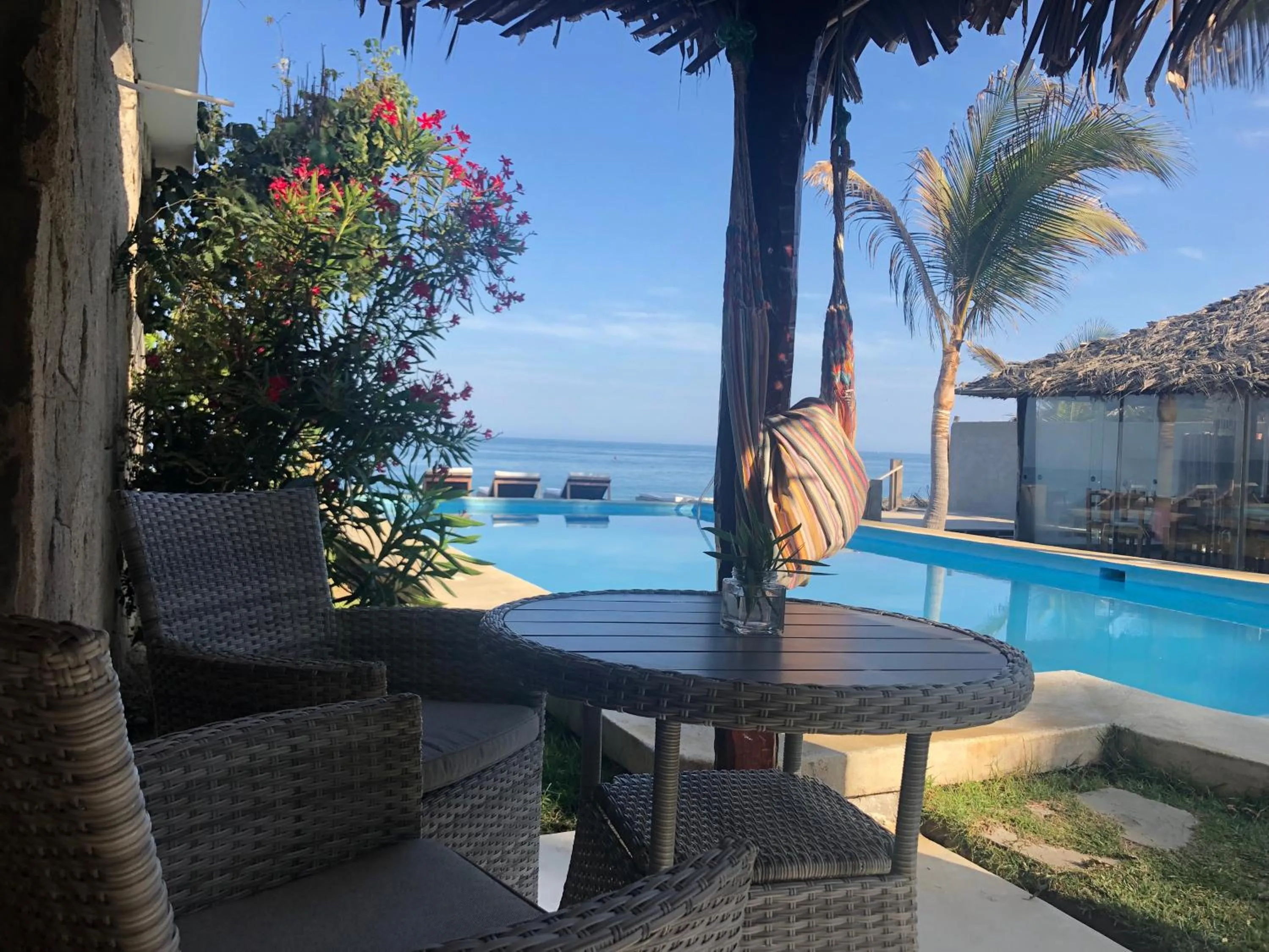 Double or Twin Room with Partial Sea View in Los Cocos de Vichayito