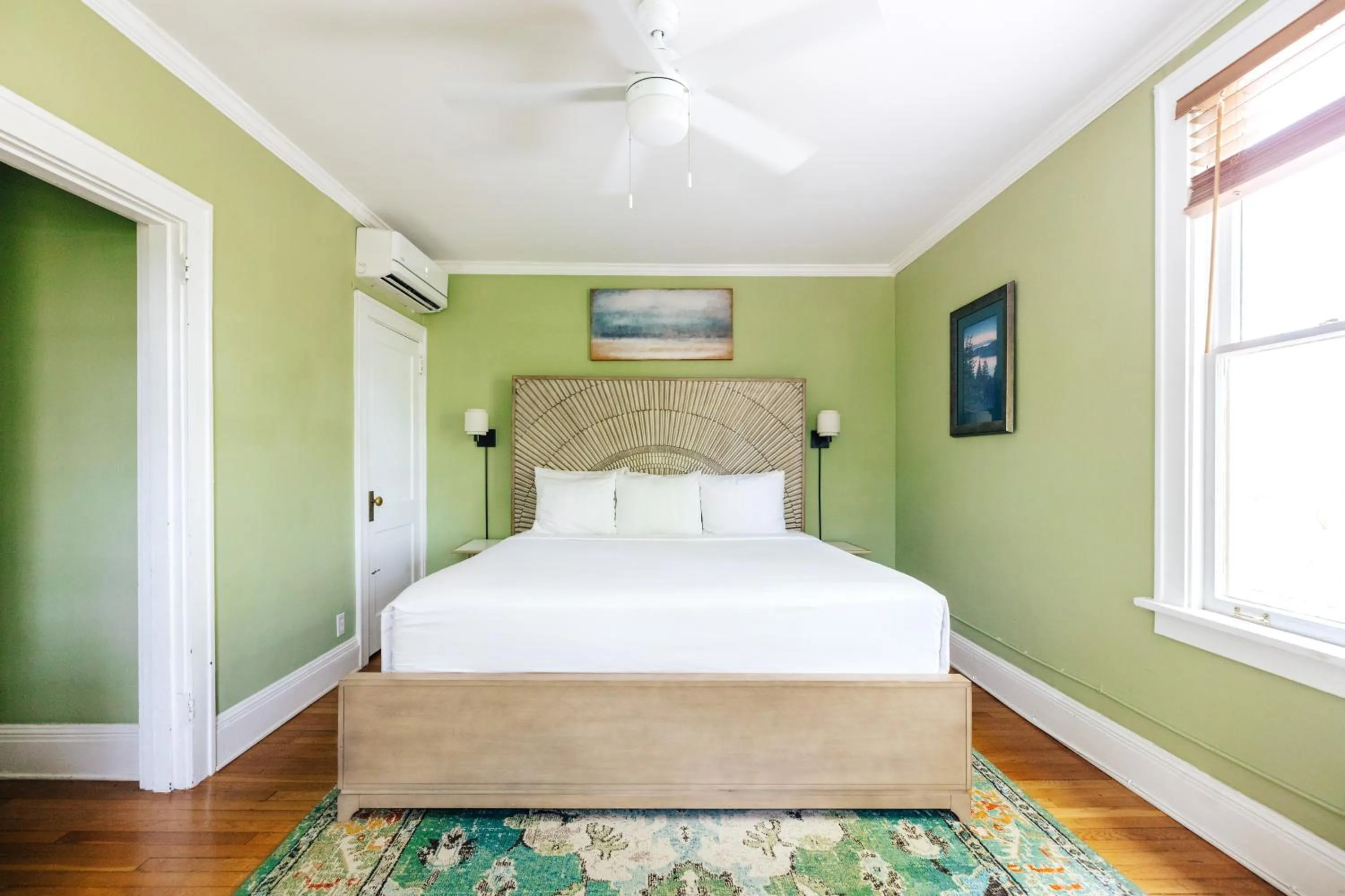 Bedroom, Bed in Princess Anne Boutique Hotel