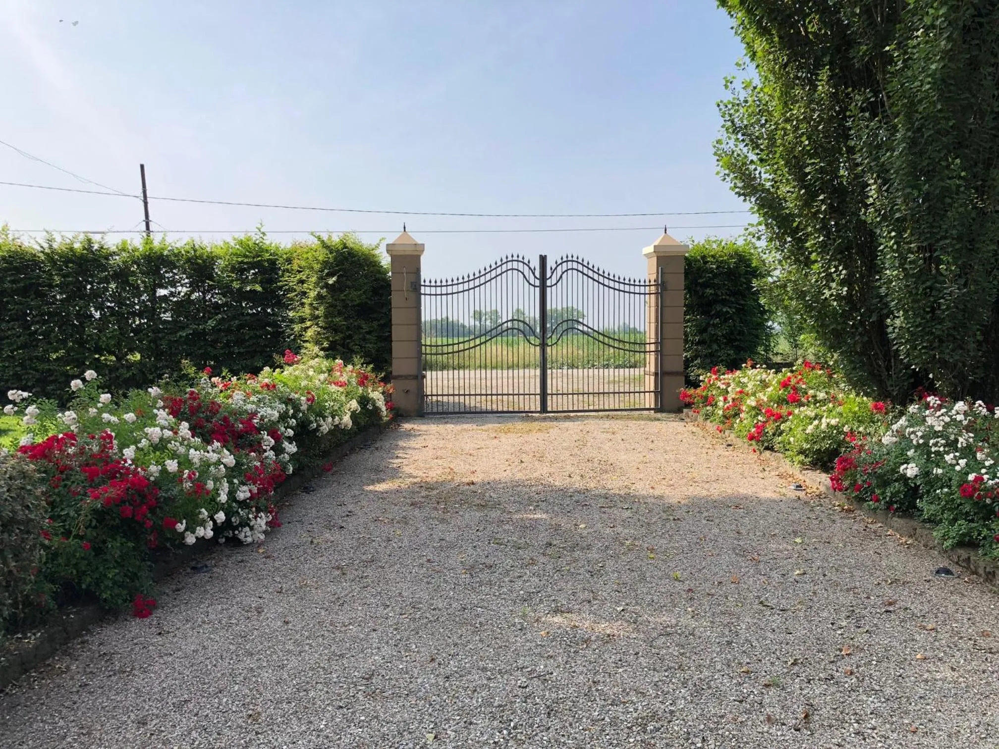Inner courtyard view in VIA D' ESTE 8