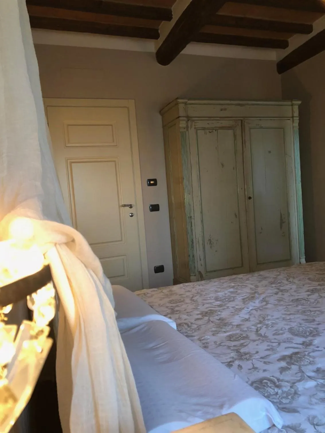 Bedroom in VIA D' ESTE 8