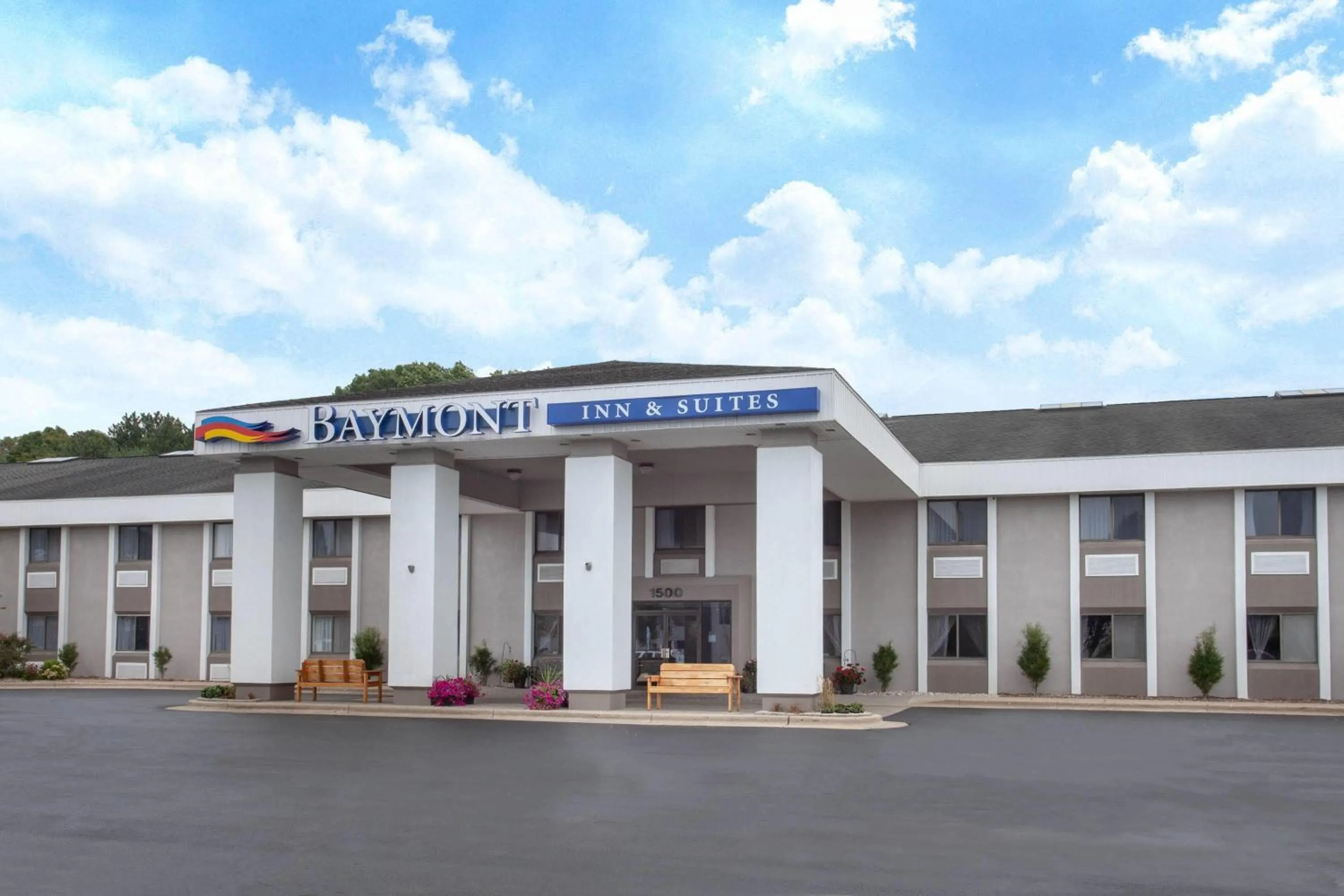 Property building in Baymont by Wyndham Grand Haven