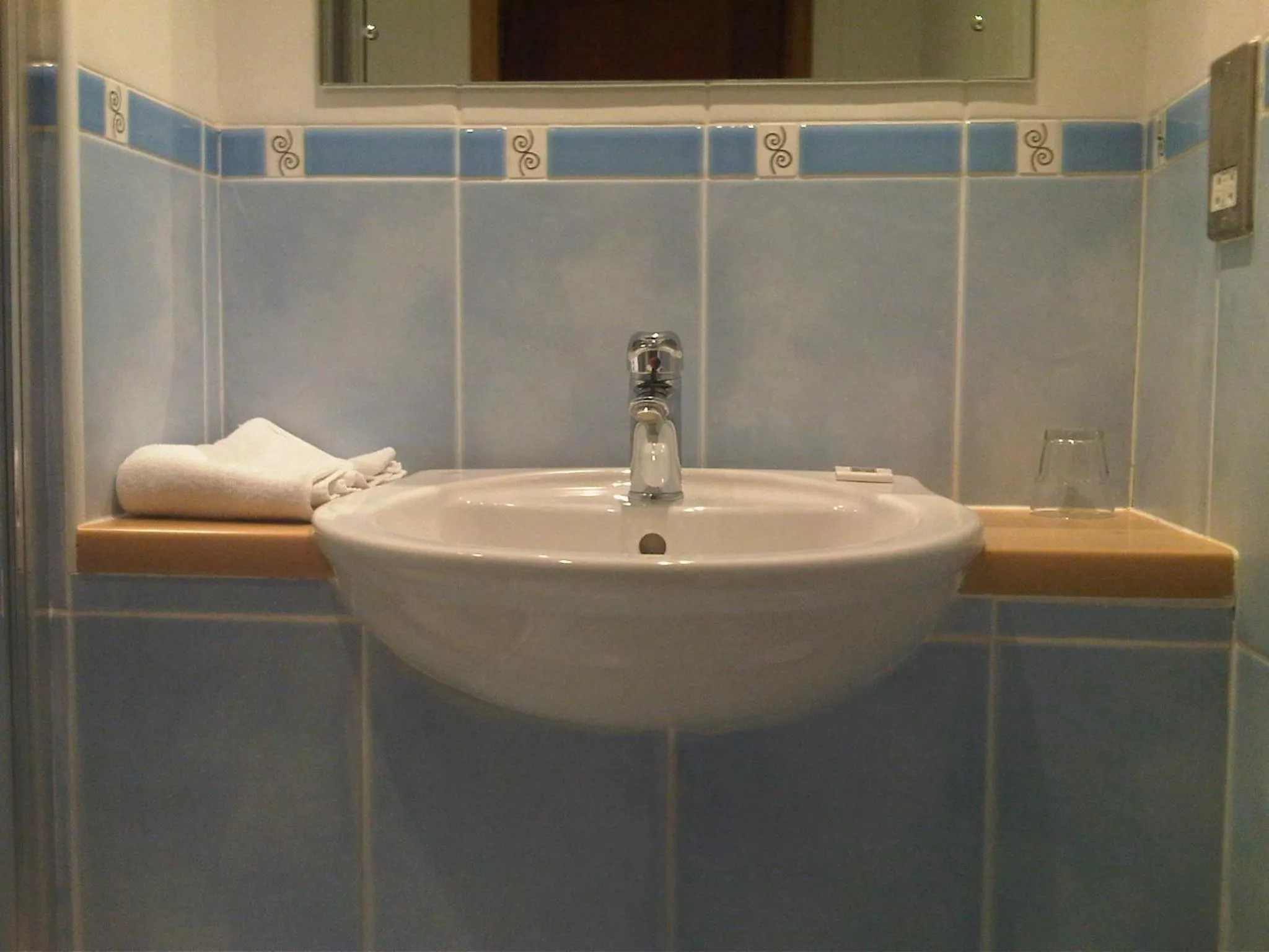 Toilet in Sky Lodge Perth