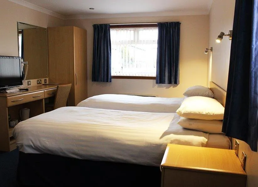 Photo of the whole room, Bed in Sky Lodge Perth