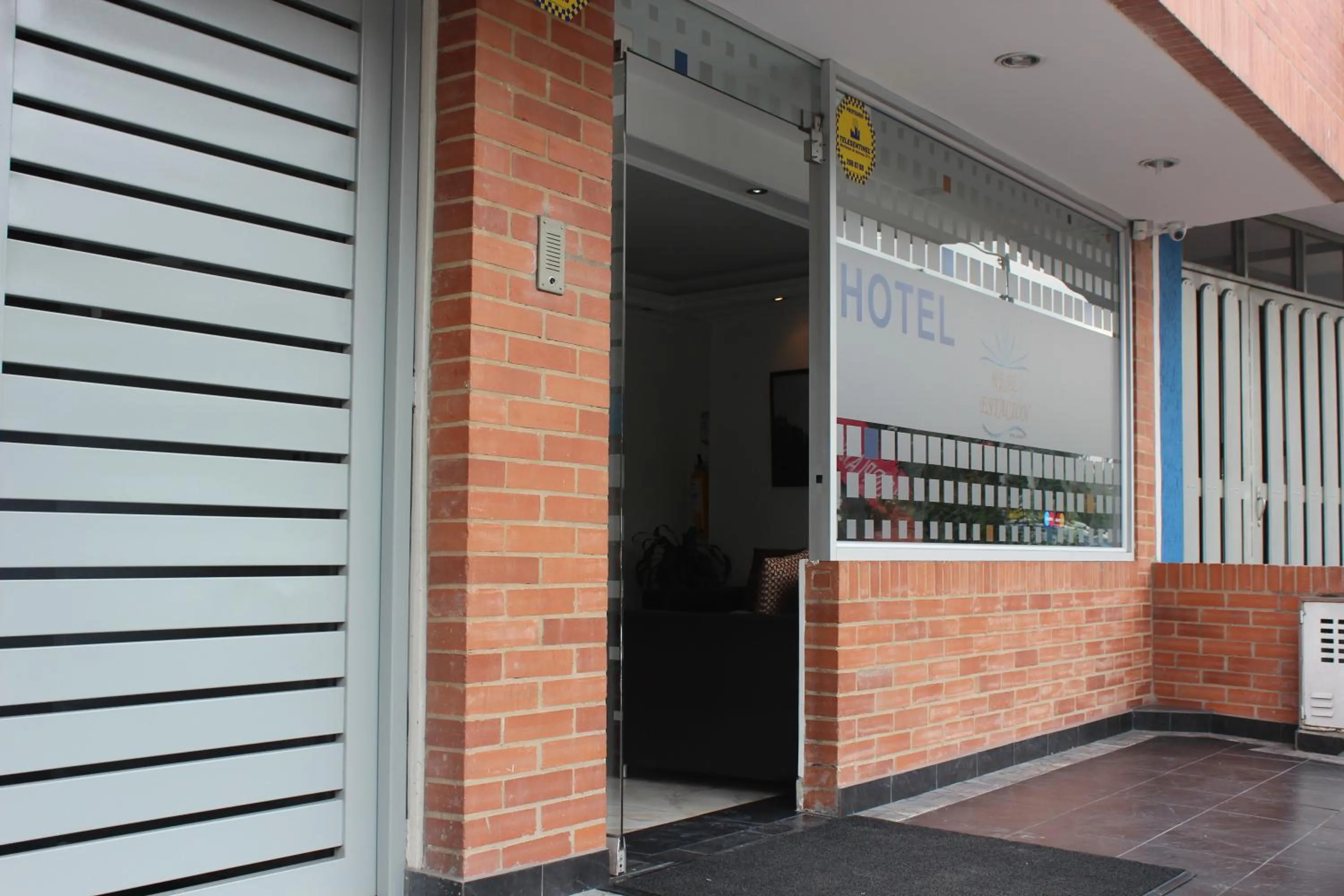 Lobby or reception in Hotel Real Estación