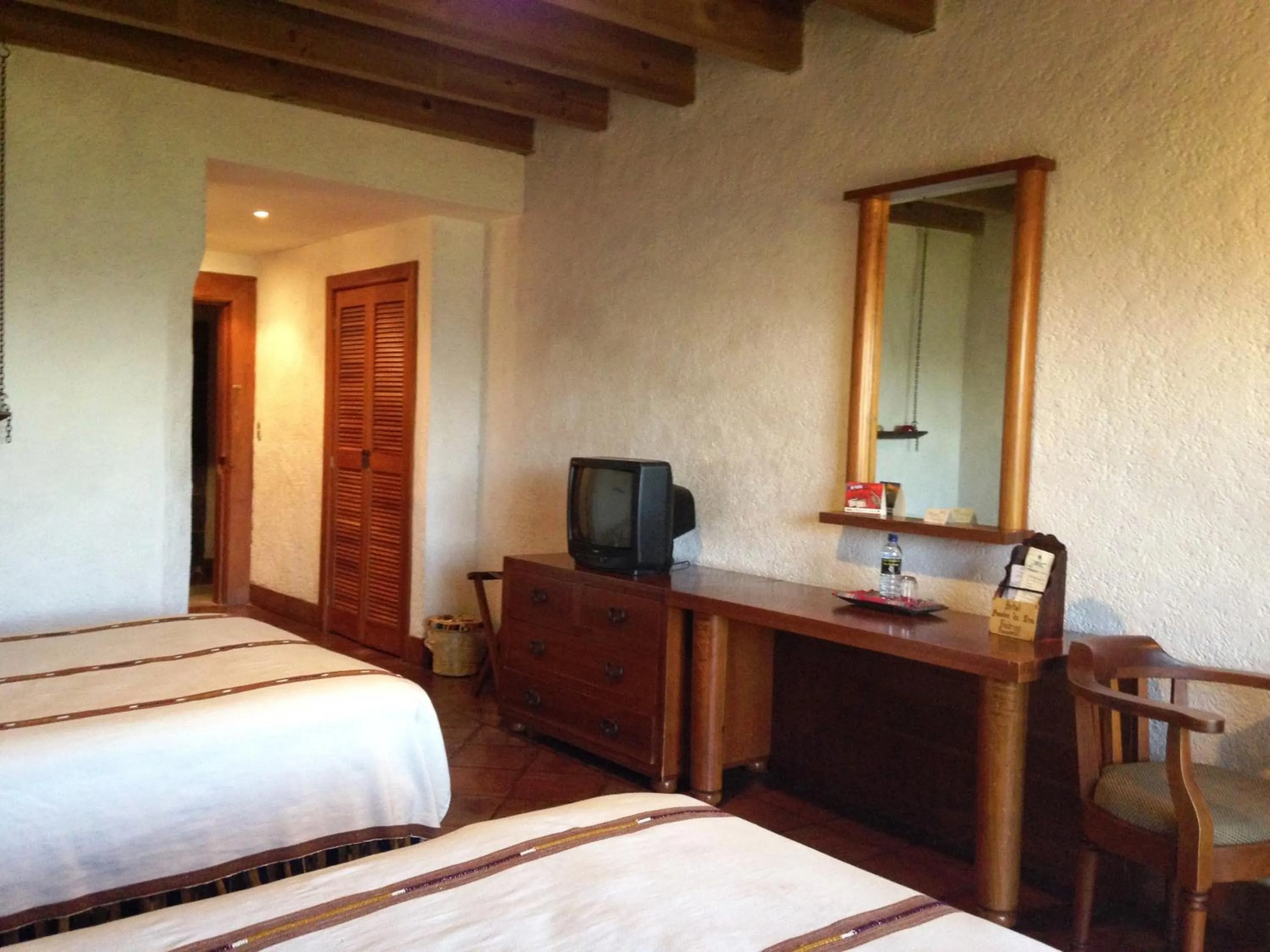 Bed in Hotel Posada de Don Rodrigo Panajachel