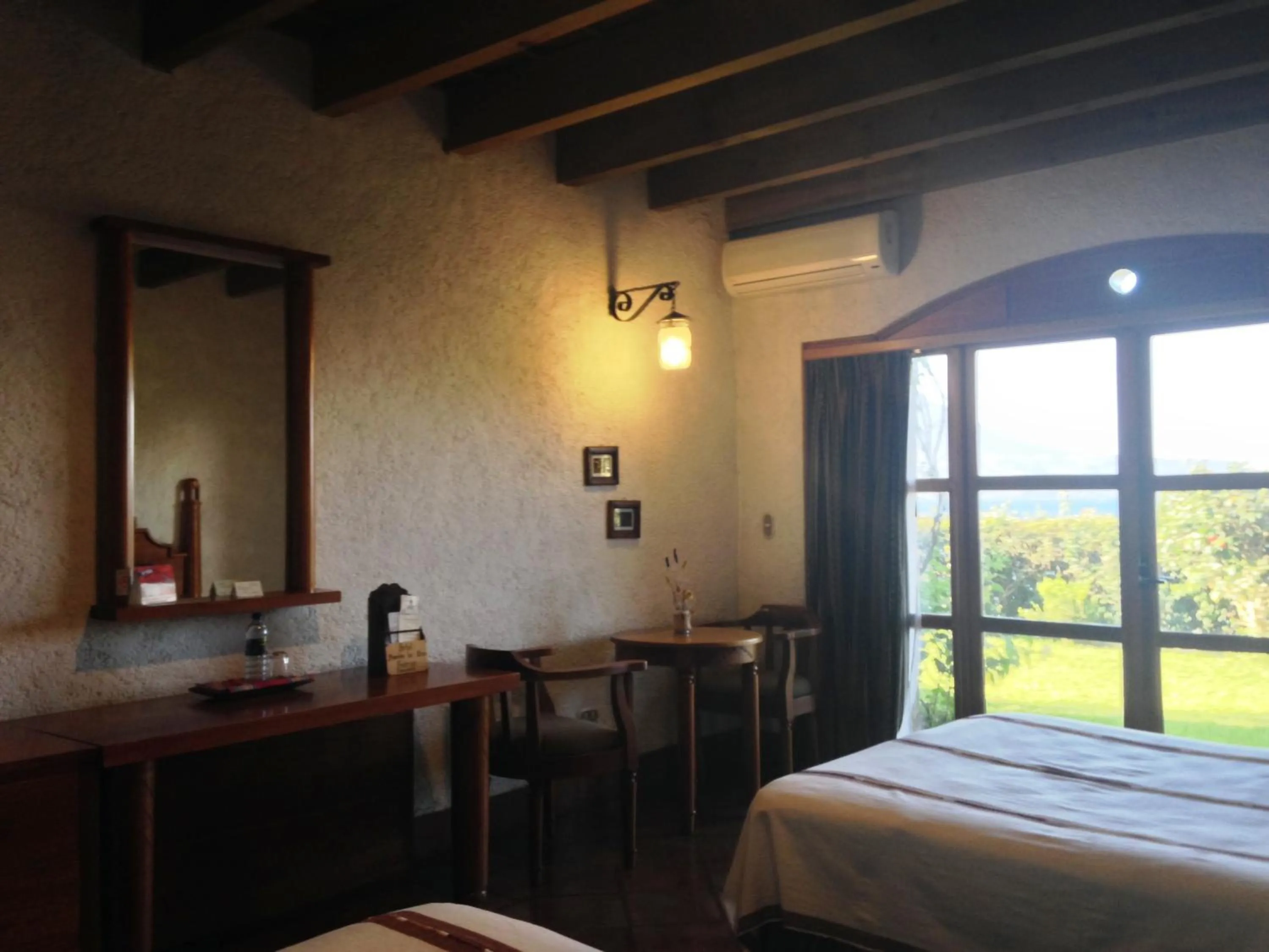 Bed in Hotel Posada de Don Rodrigo Panajachel