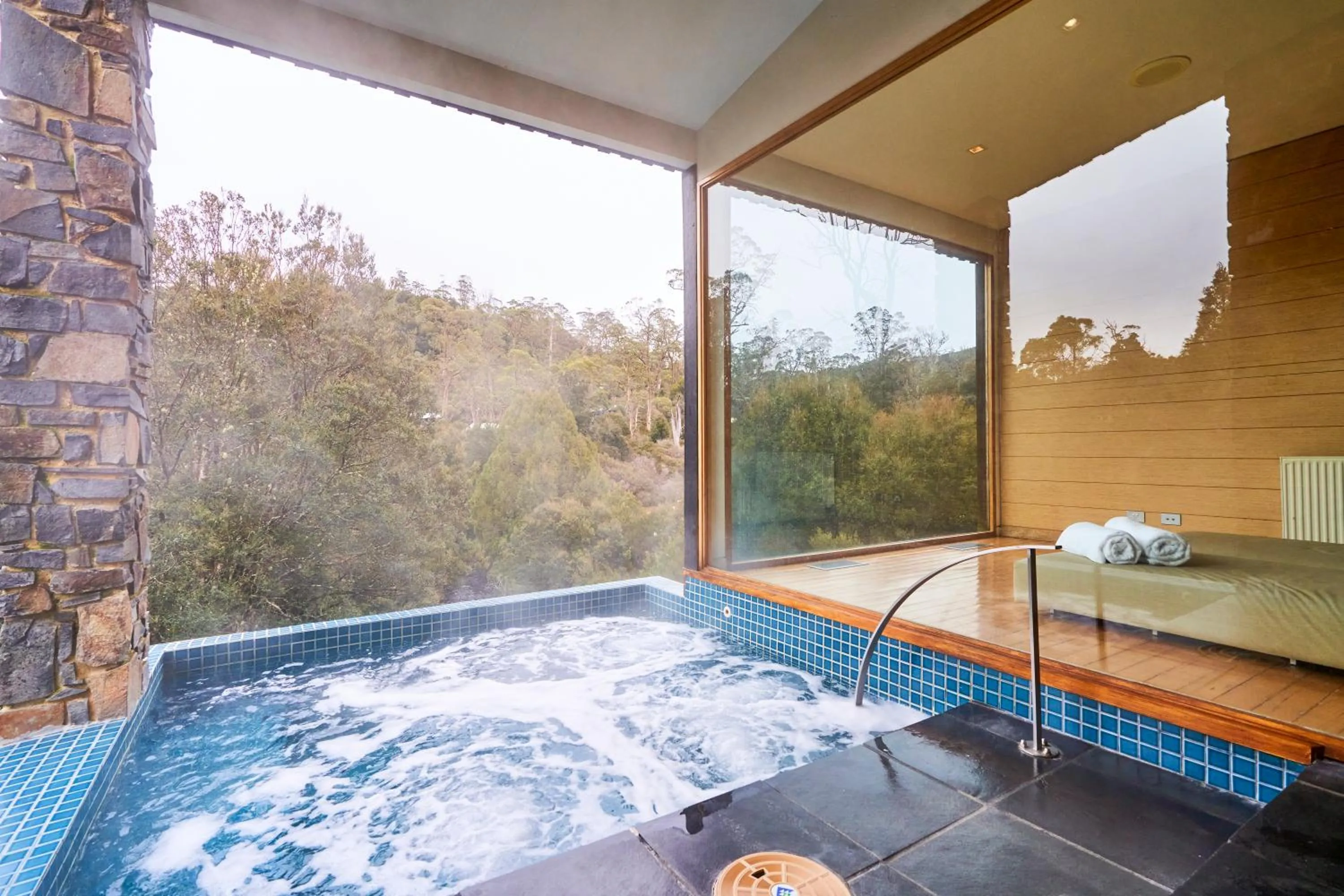 Hot Tub in Peppers Cradle Mountain Lodge