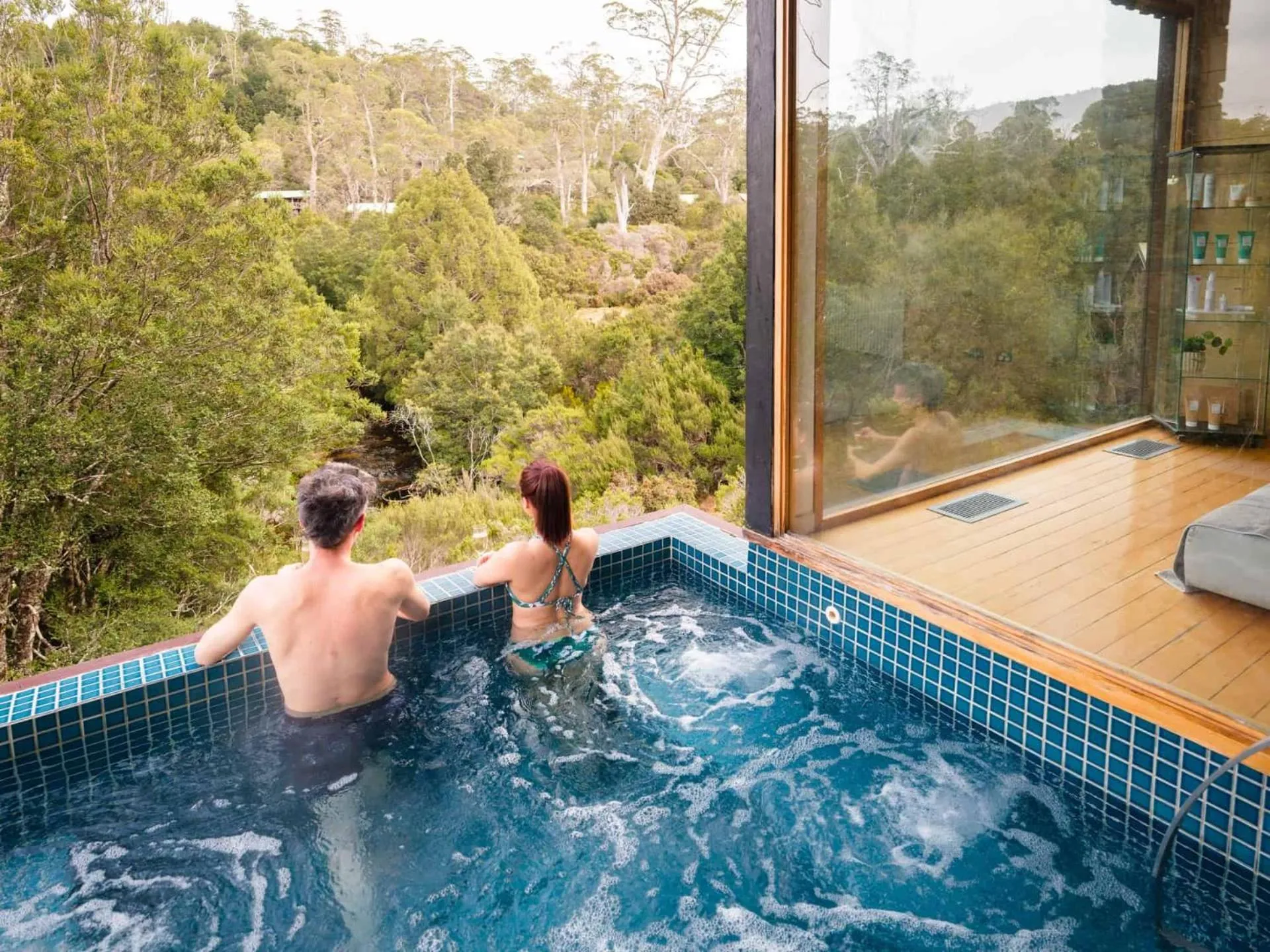 Hot Tub in Peppers Cradle Mountain Lodge