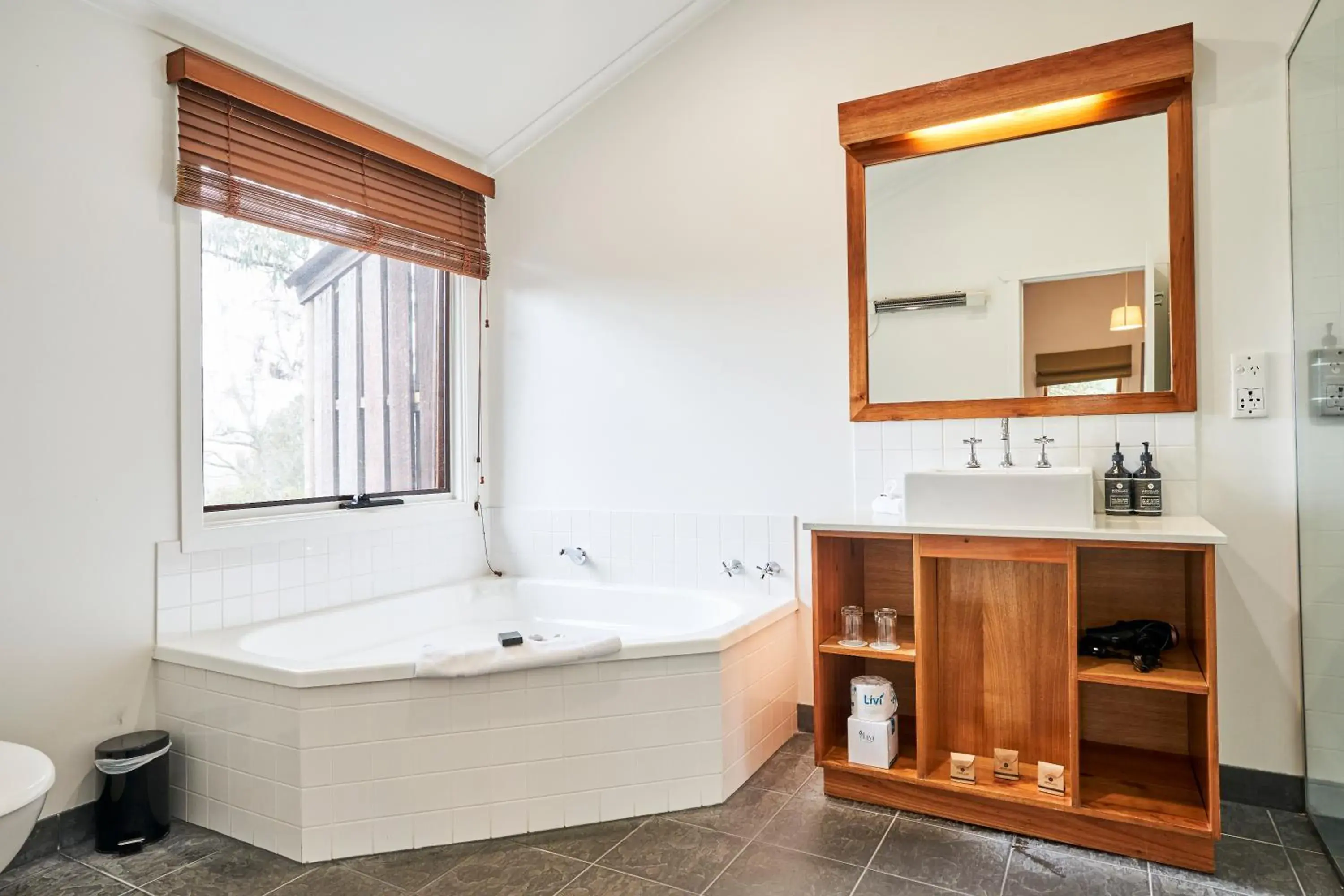 Family Spa Suite Cabin in Peppers Cradle Mountain Lodge Family Spa Suite Cabin in Peppers Cradle Mountain Lodge