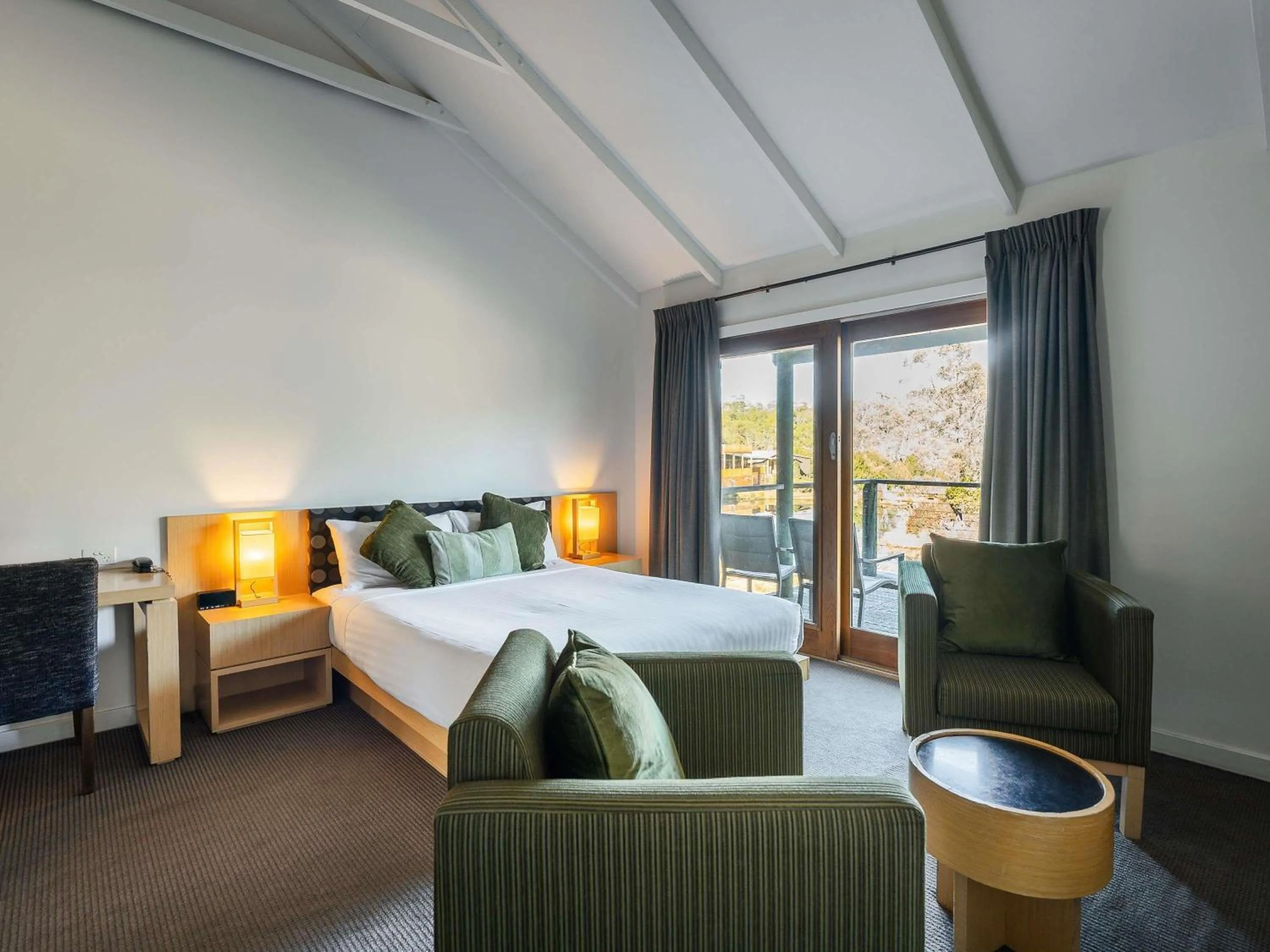 Bedroom, Bed in Peppers Cradle Mountain Lodge