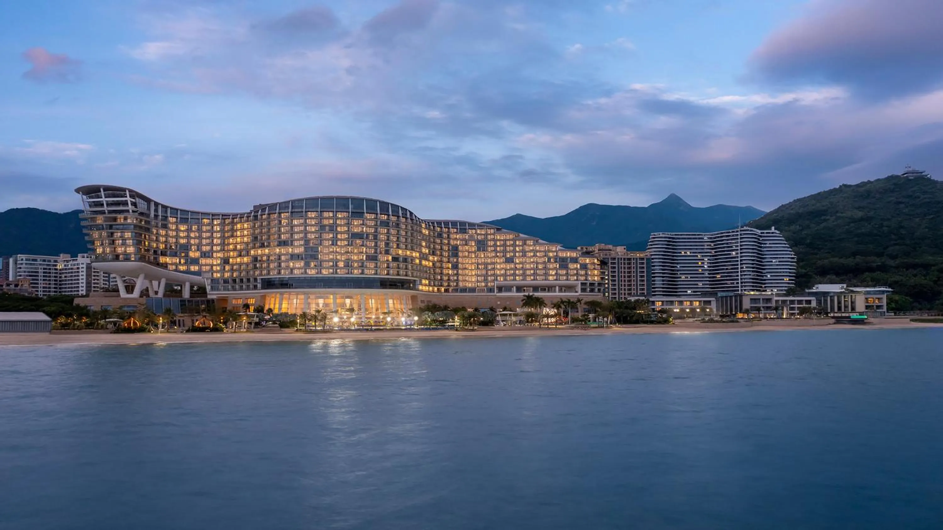 Property building in Intercontinental Shenzhen Dameisha Resort by IHG