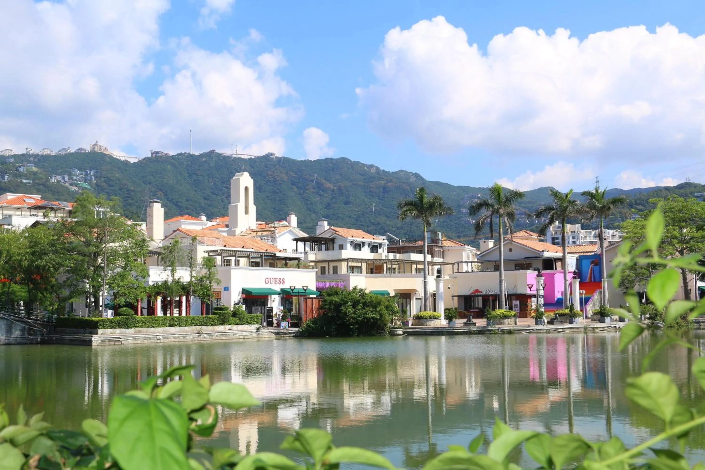 Nearby landmark in Intercontinental Shenzhen Dameisha Resort by IHG