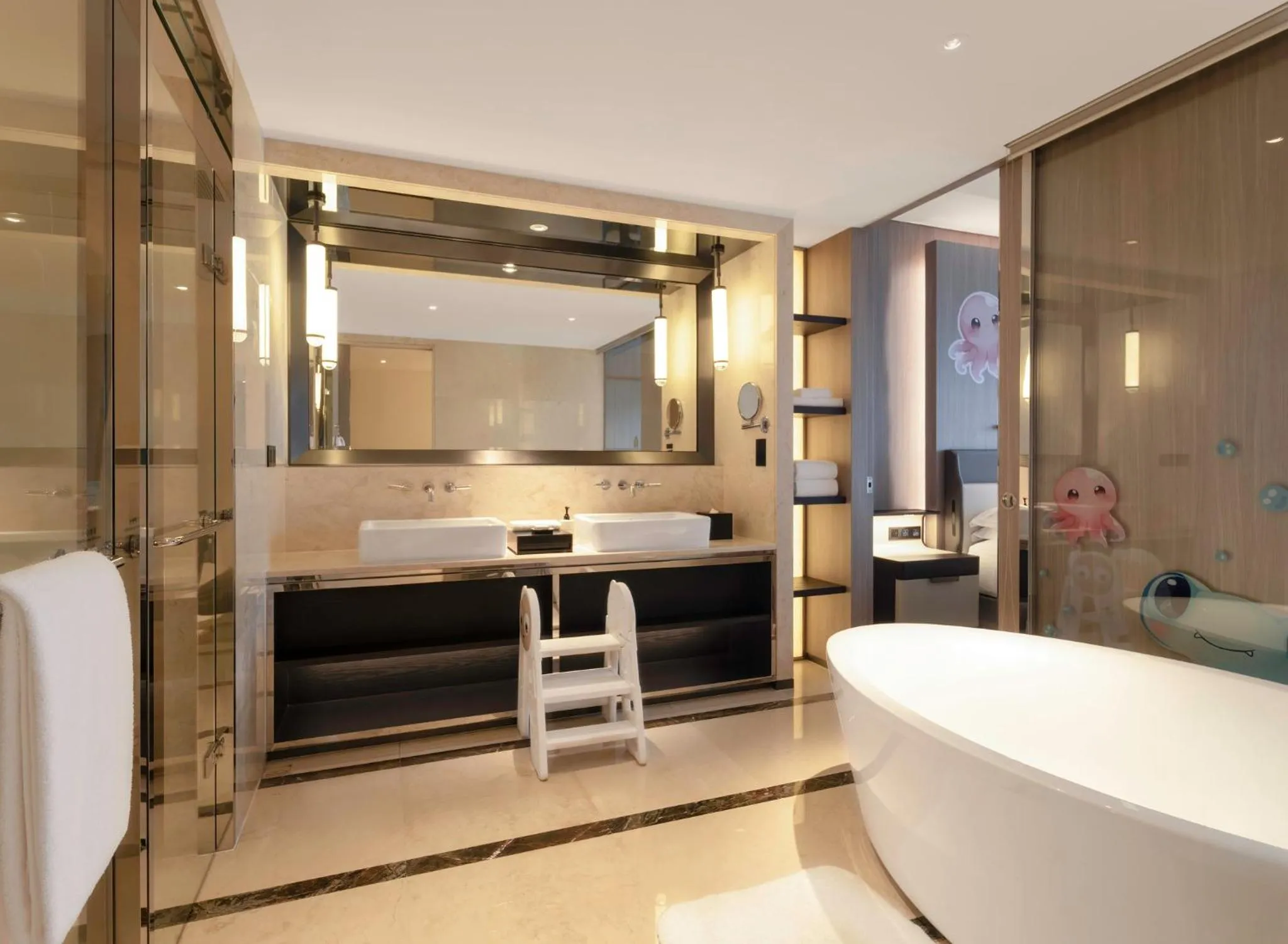 Photo of the whole room in Intercontinental Shenzhen Dameisha Resort by IHG