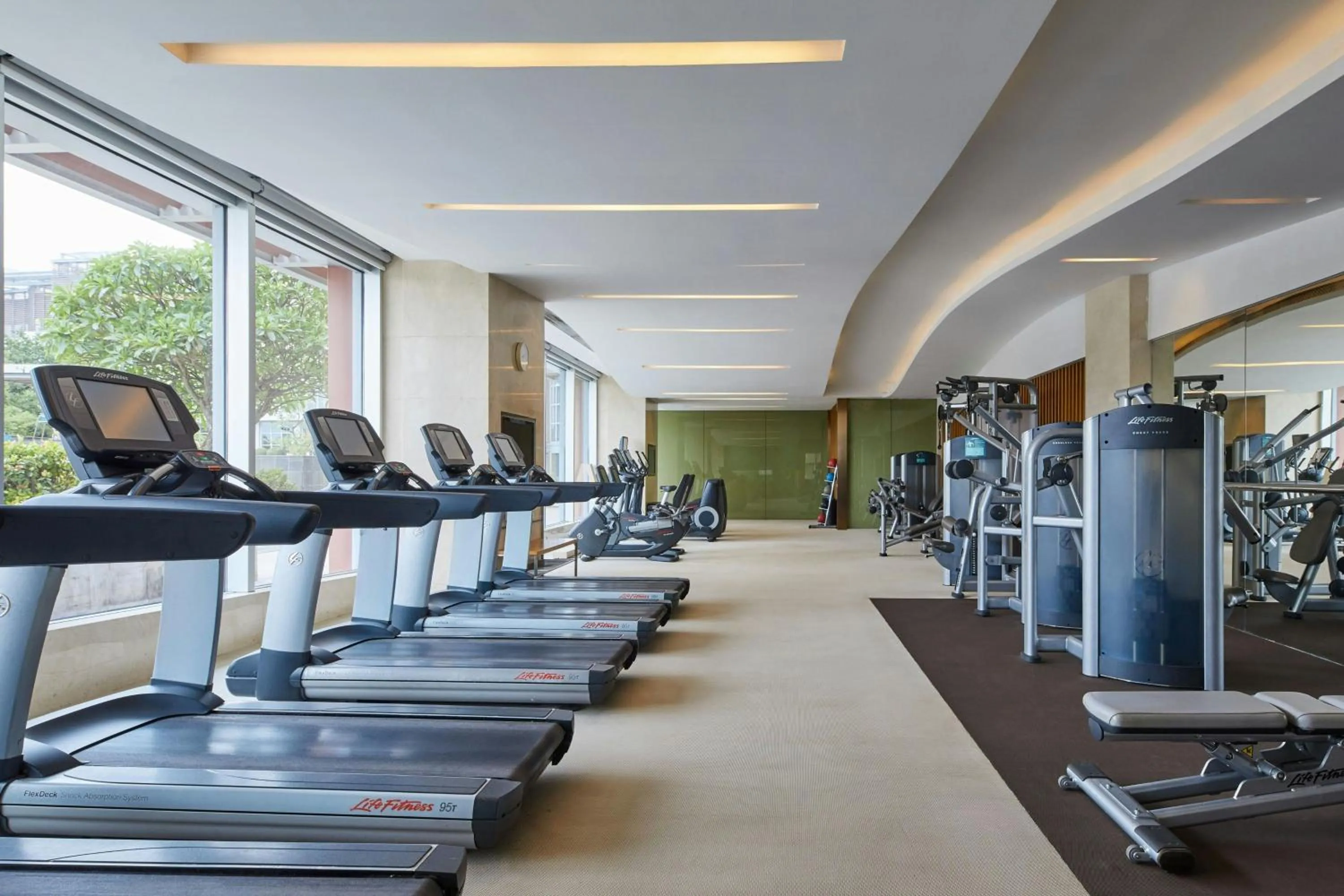 Fitness centre/facilities in The Westin Shenzhen Nanshan