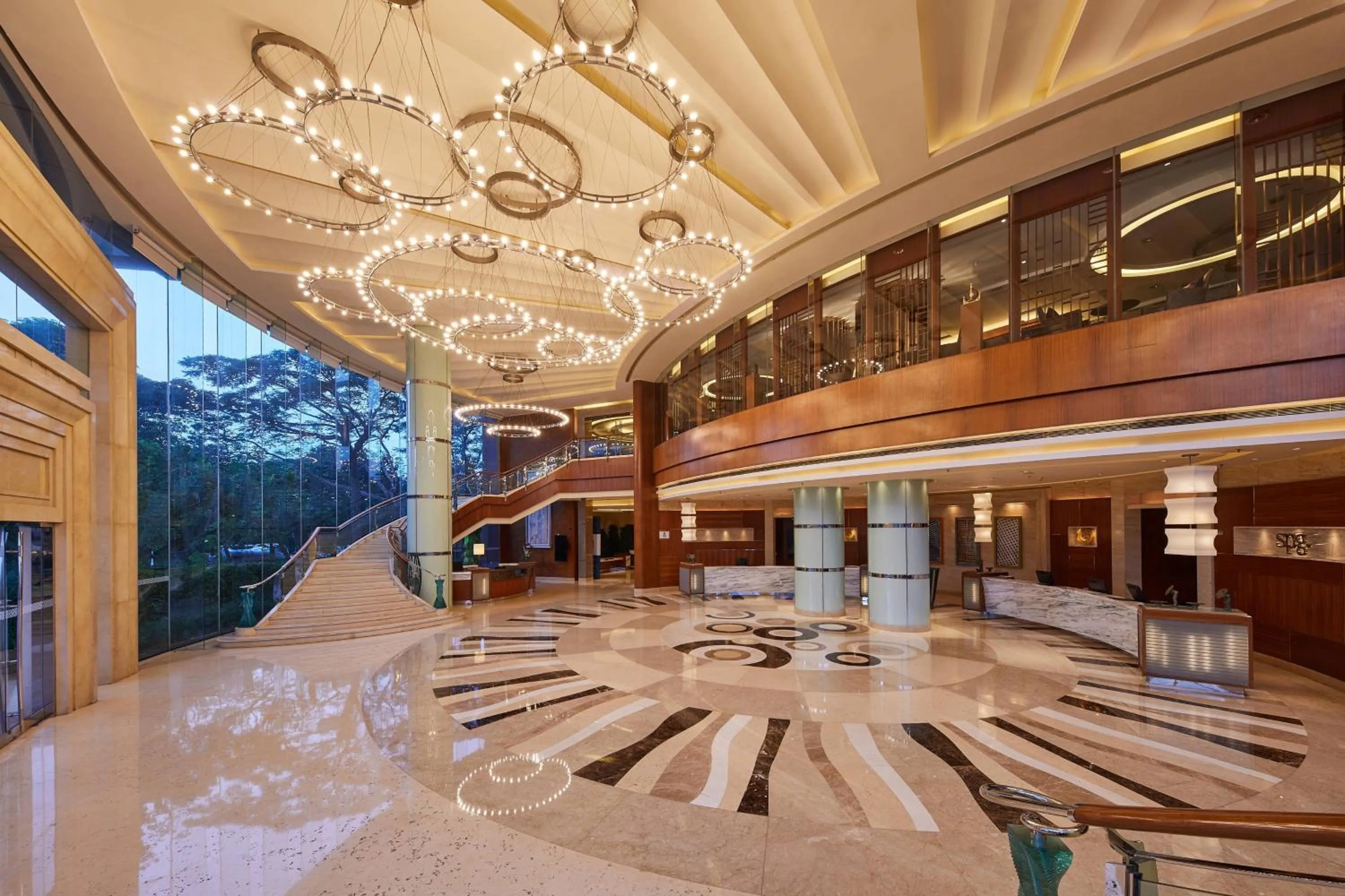 Lobby or reception in Four Points by Sheraton Shenzhen
