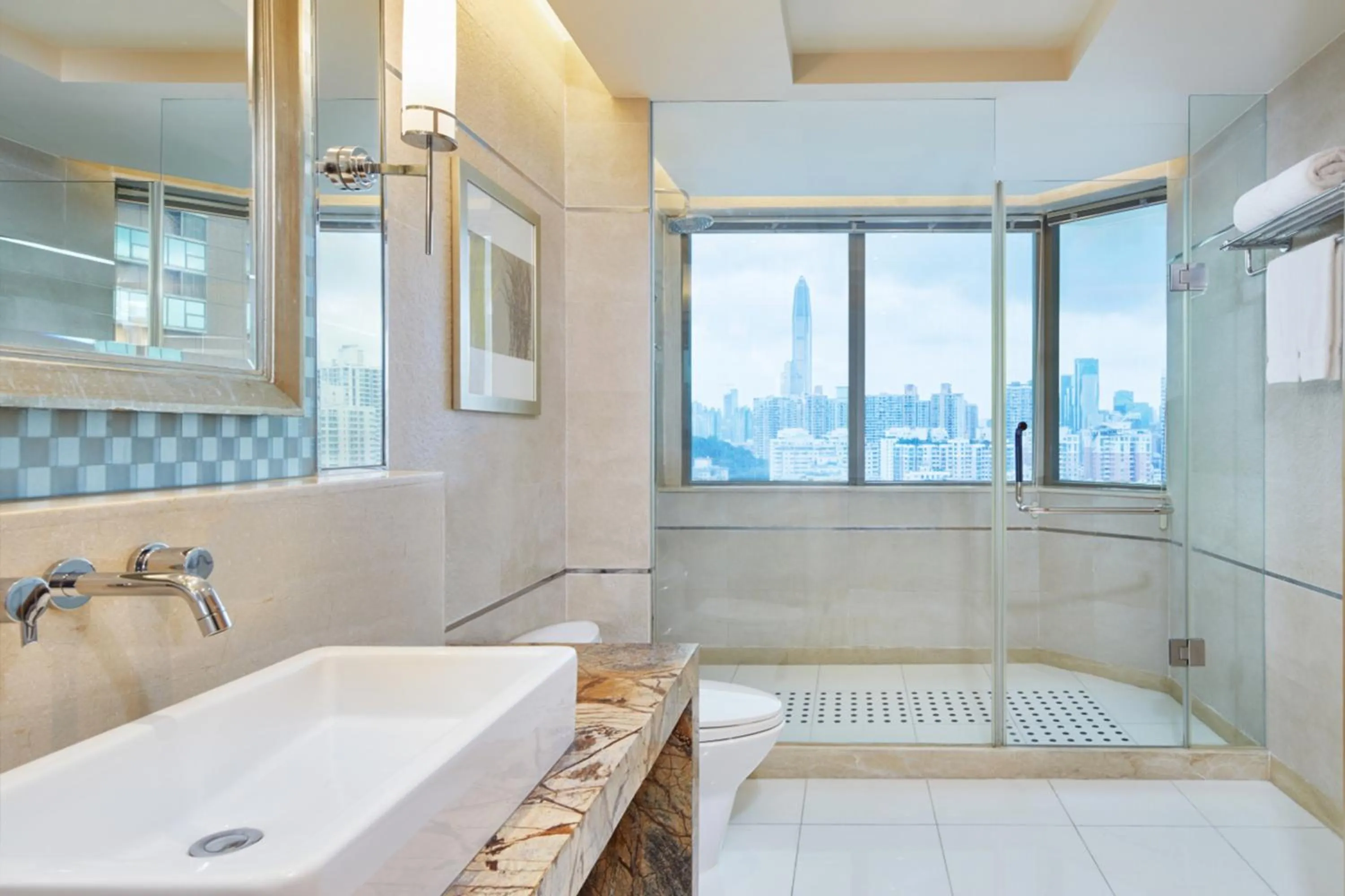 Toilet in Four Points by Sheraton Shenzhen