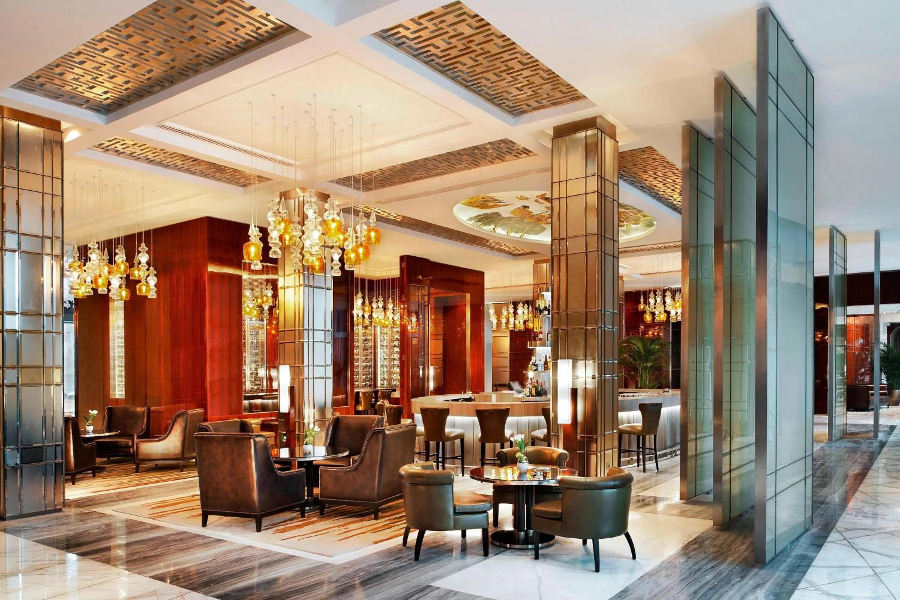 Lounge or bar in The St. Regis Tianjin