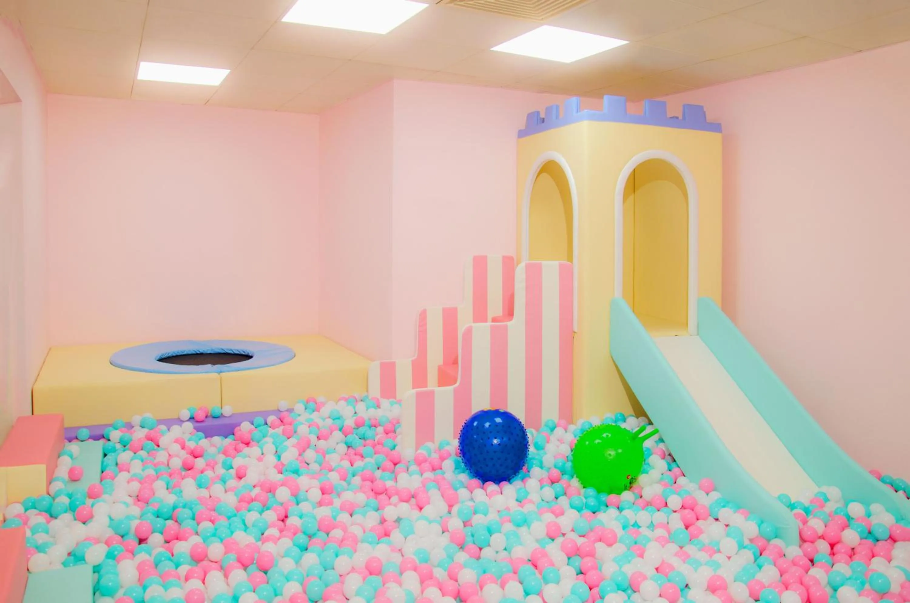 Children play ground in The St. Regis Tianjin