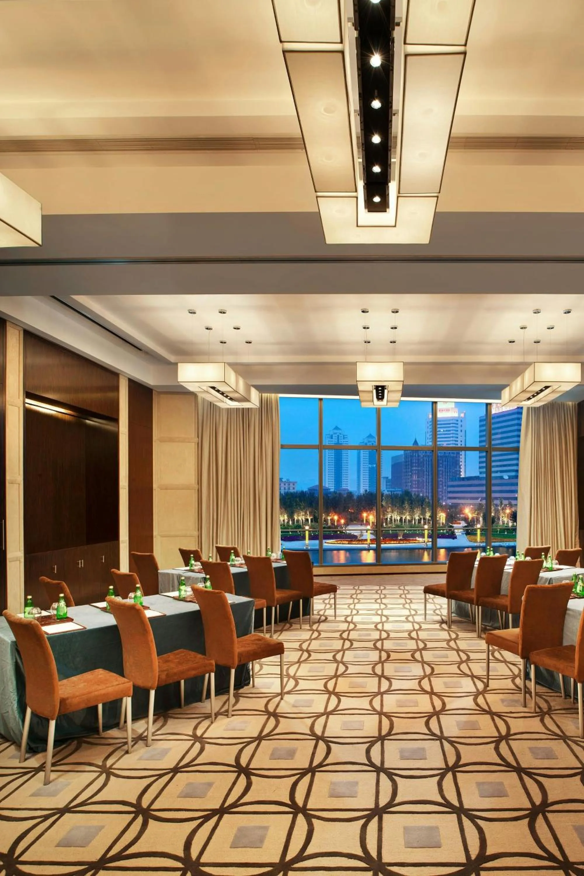 Meeting/conference room in The St. Regis Tianjin