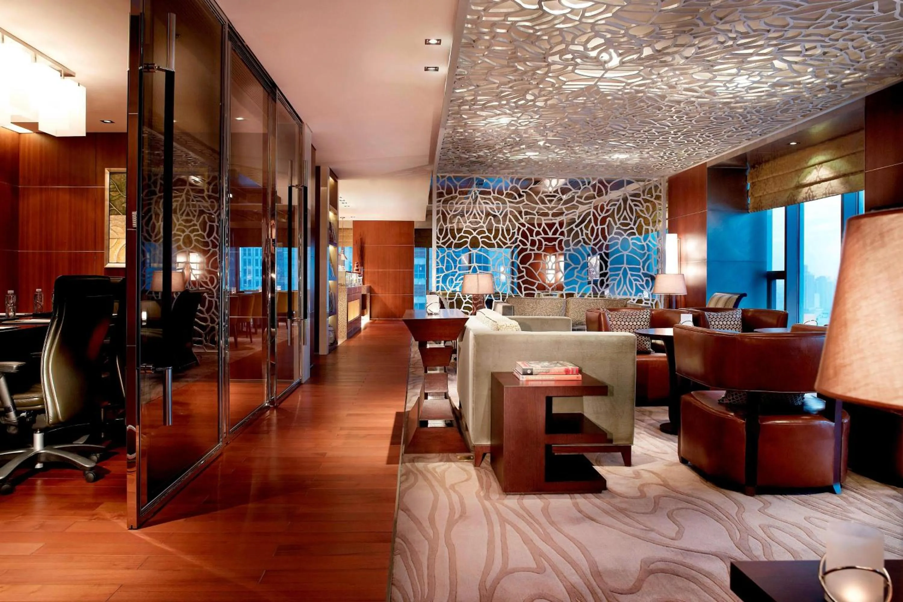 Lounge or bar in The Westin Tianjin