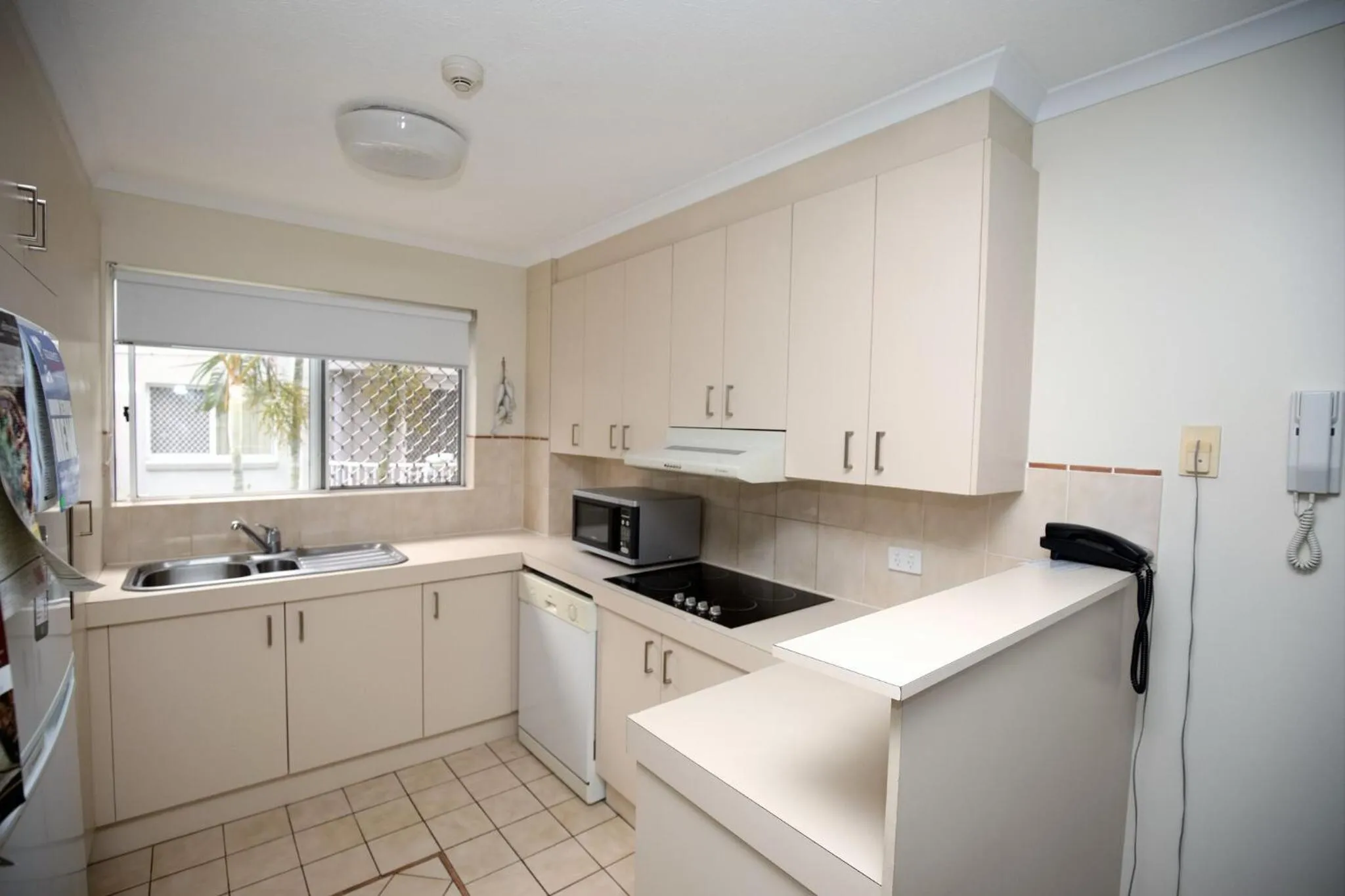 Kitchen or kitchenette in Markham Court