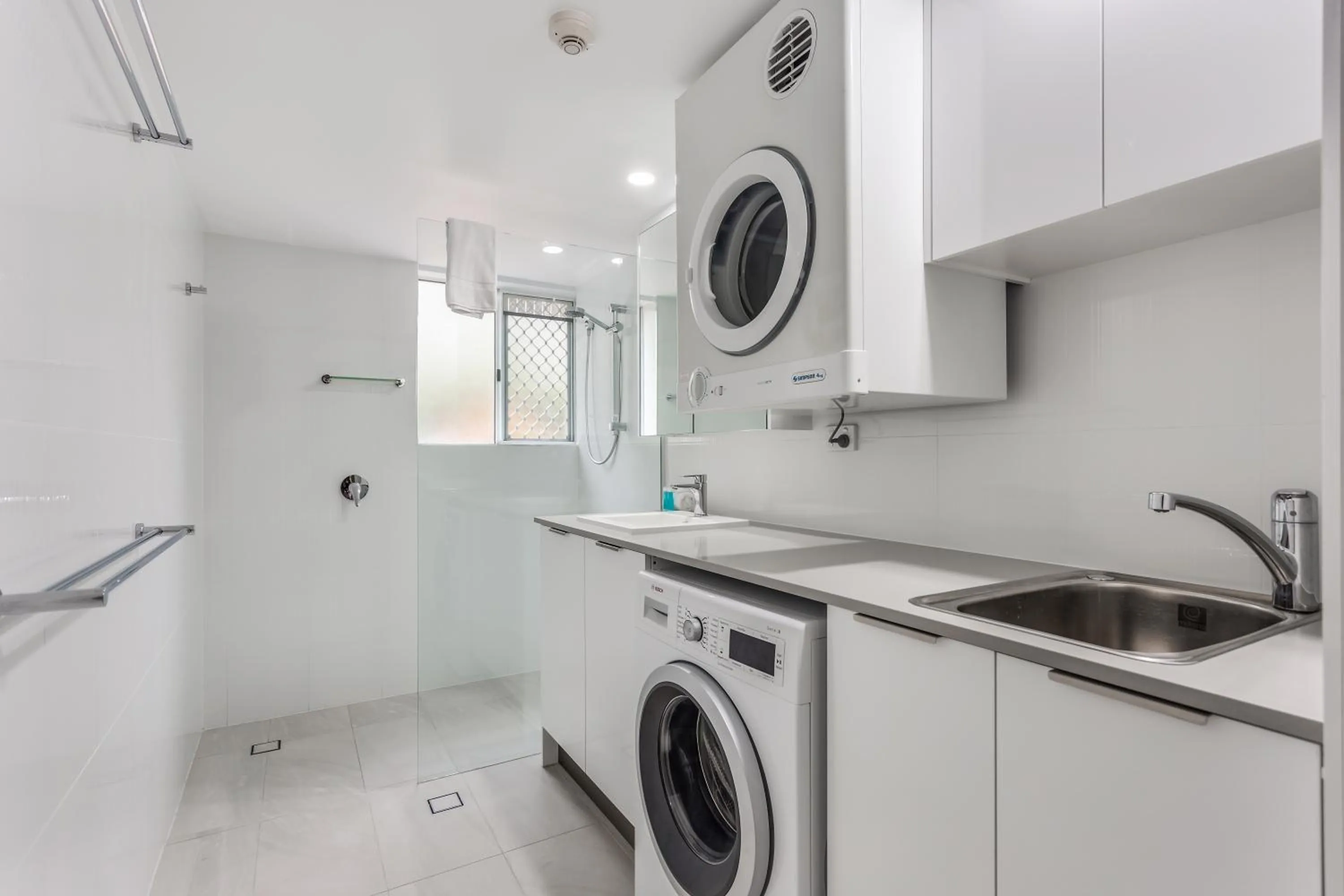 Bathroom in Markham Court