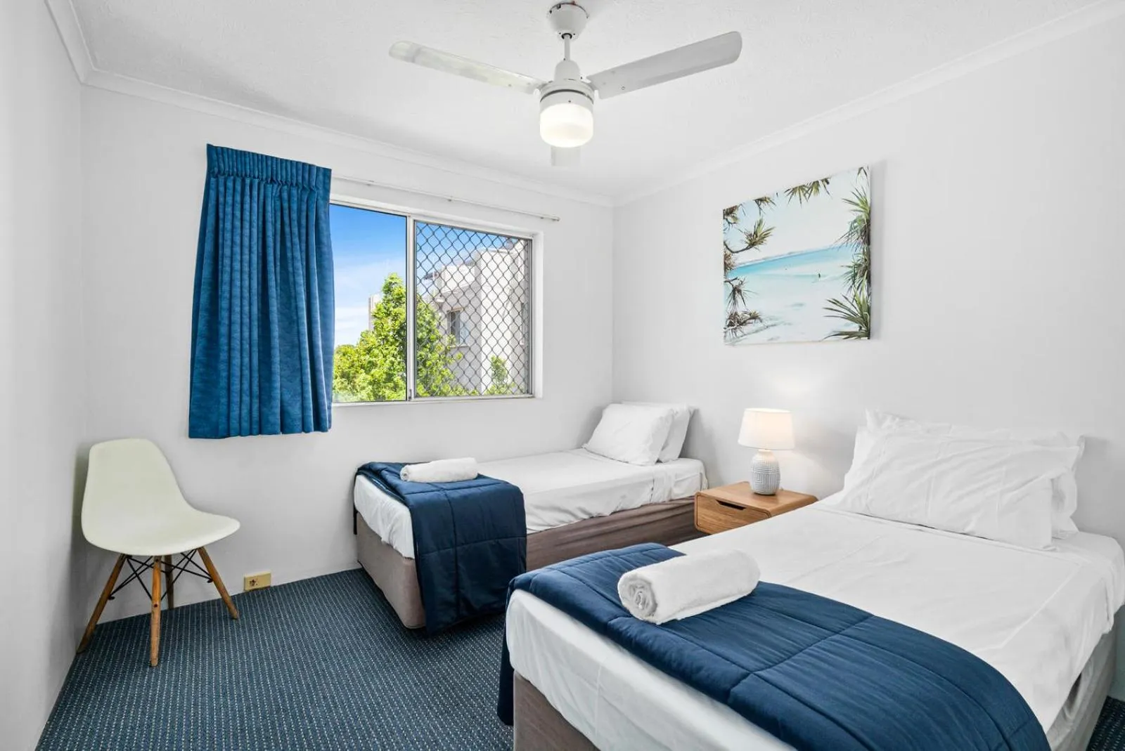 Bedroom, Bed in Markham Court